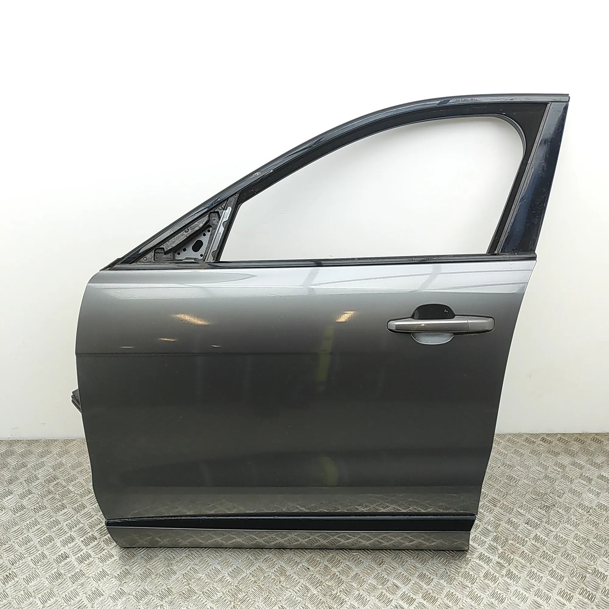 Jaguar F-Pace Front Left Door HK83-14630-BRC Front Left Door JAGUAR F-PACE (X...