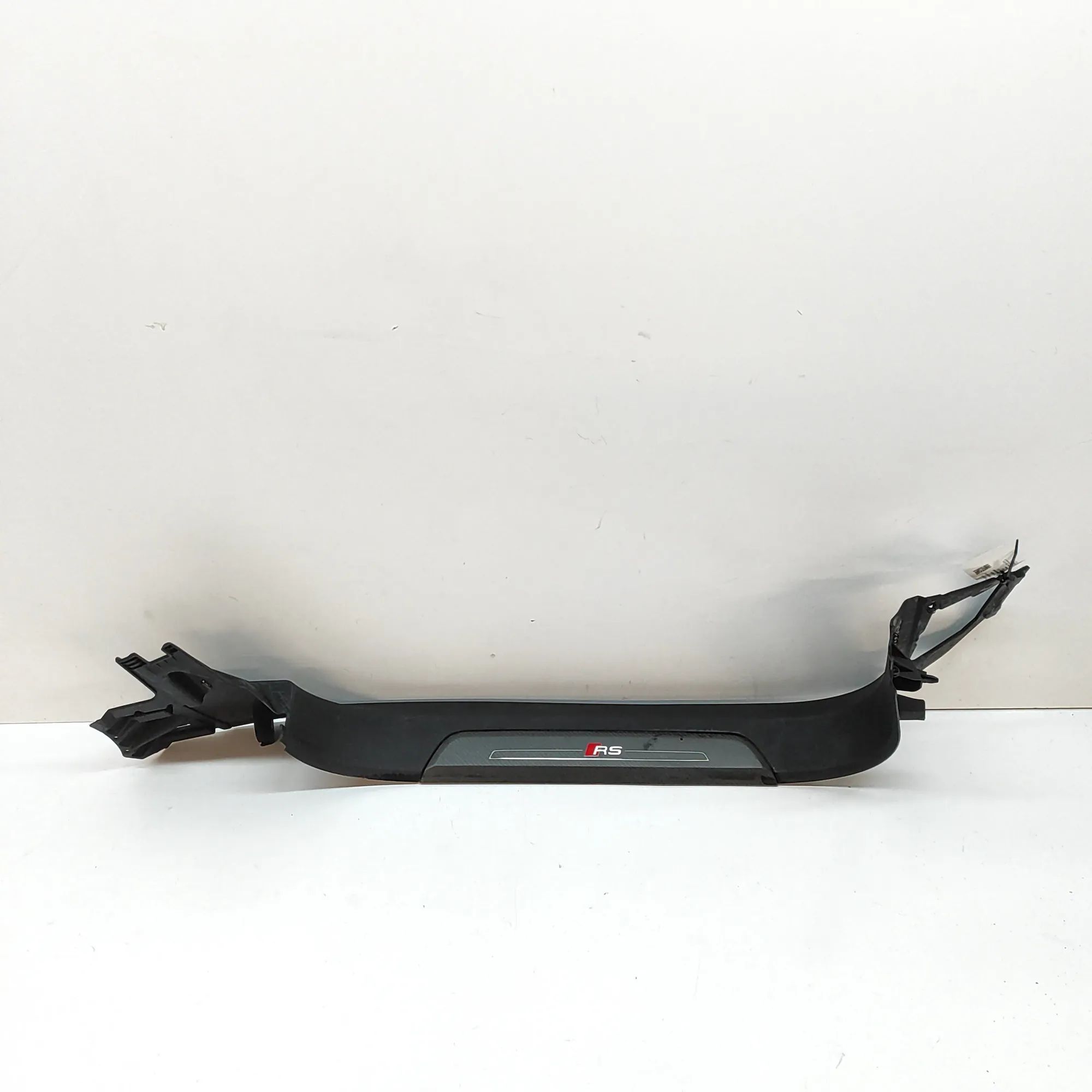 Audi e-tron GT (FW) Front Right Interior Step Trim 4J3867270R Front Right Interior Step Trim AUDI ...