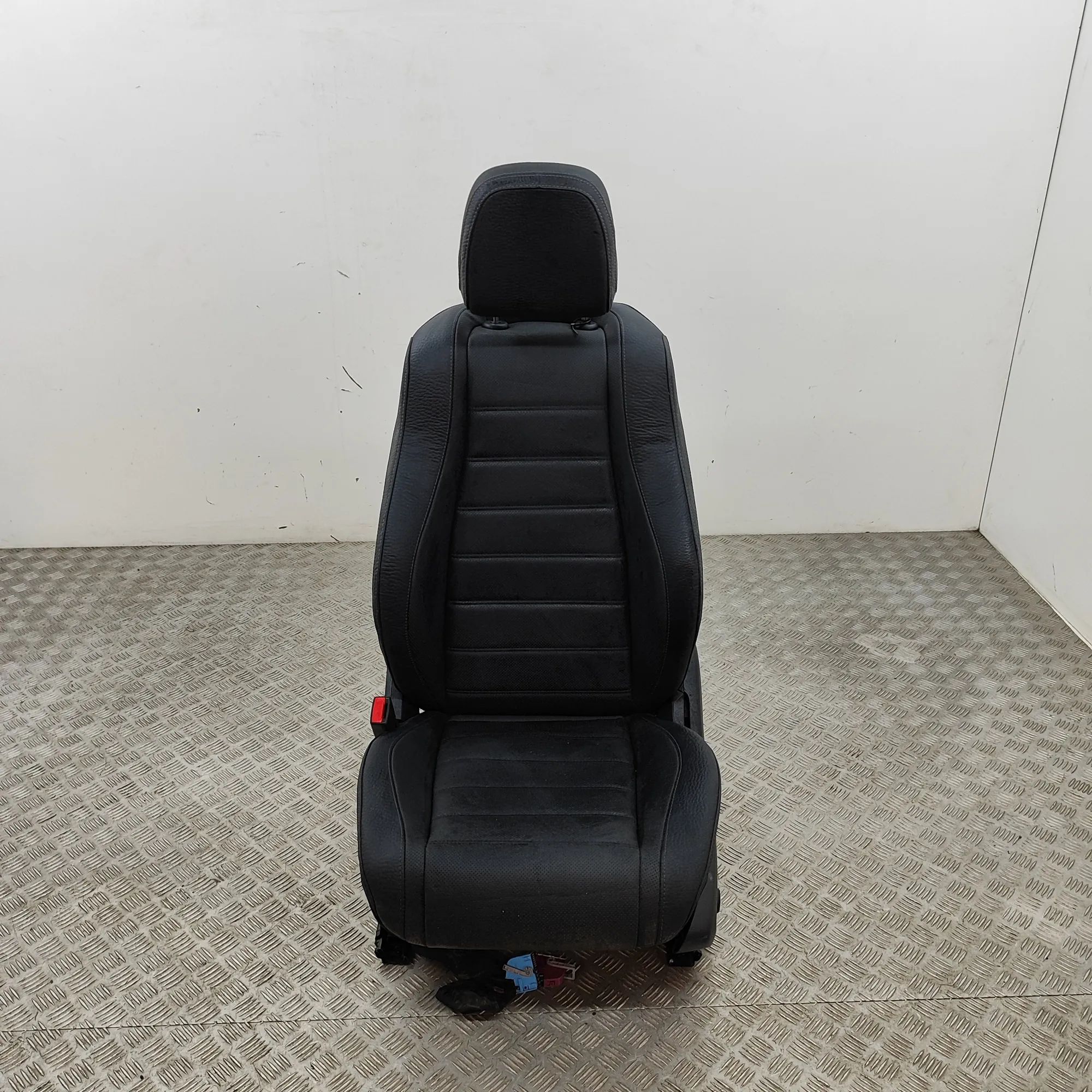 Mercedes-Benz GLE (W167) Front Left Seat A16791025099E43, A0009103311 Front Left Seat ME...