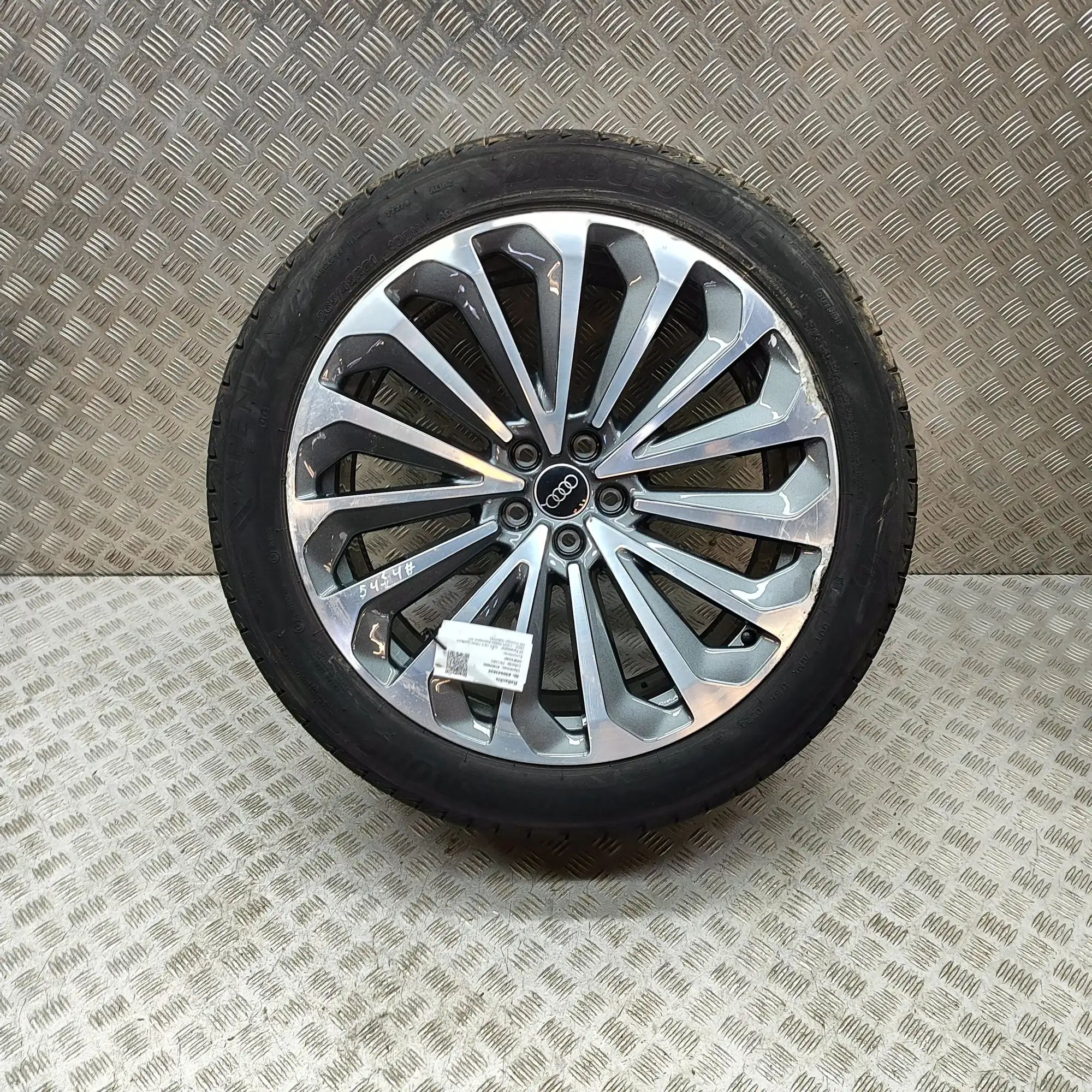 Audi Q8 Alloy Wheel 4KE601025G Alloy Wheel AUDI Q8 (E-TRON Sportbac...
