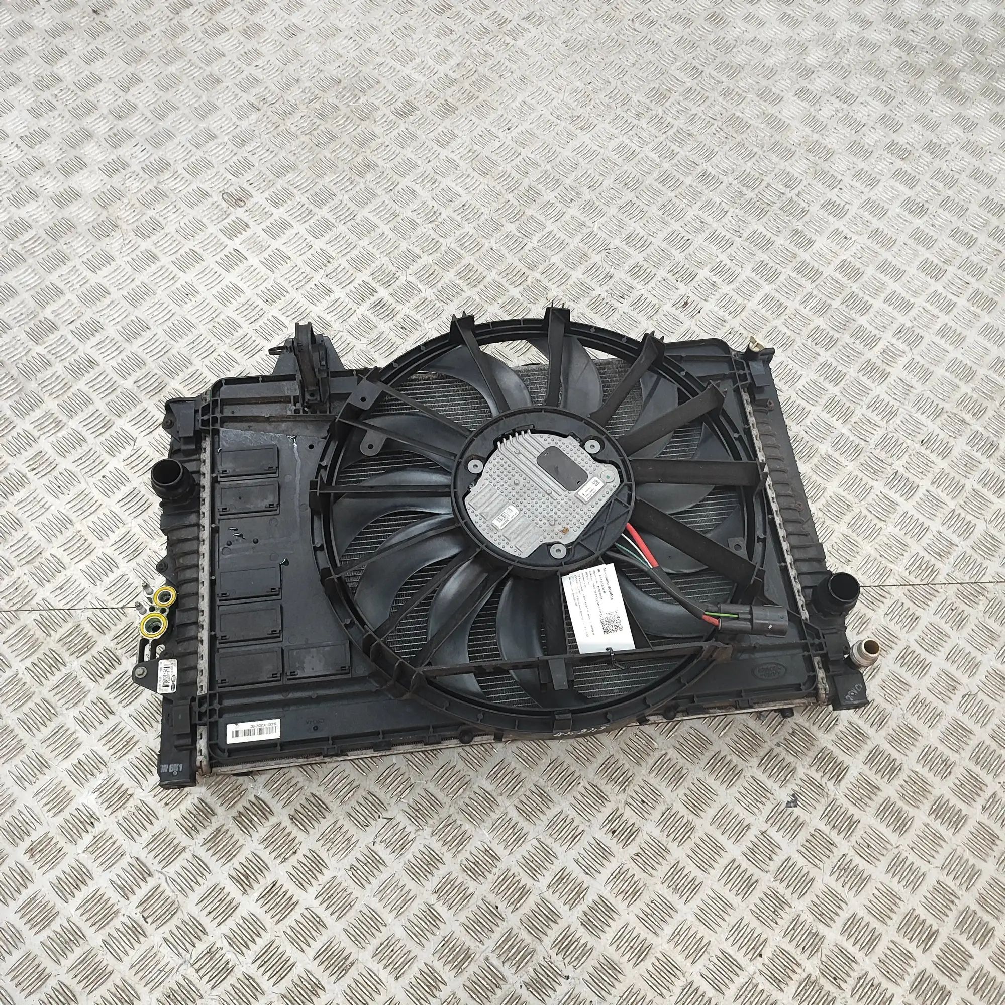 Land Rover Range Rover Evoque Cooling Radiator Pack GJ32-8005-CB, GJ3219710AA, GJ32-8C607-BC Coolin...