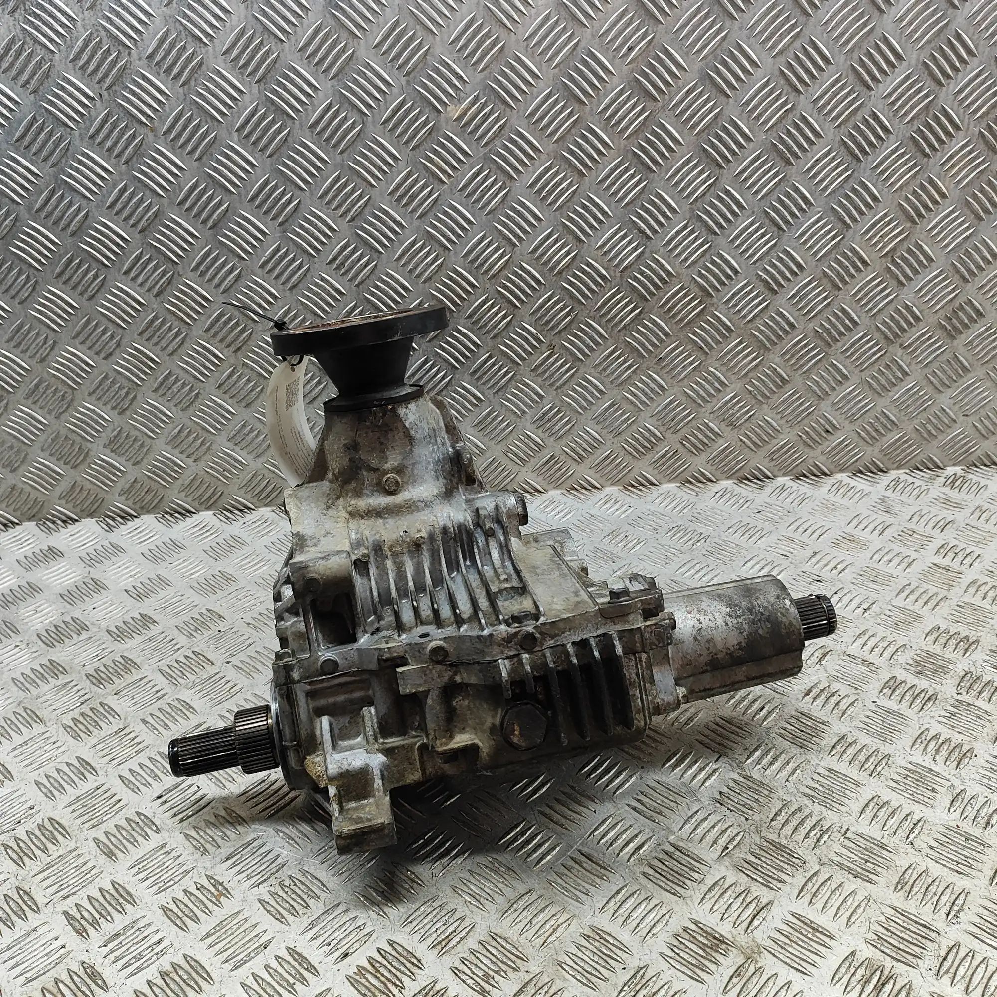 Mazda CX-7 front differential 70708372, D107125933 Front Differential MAZDA C...
