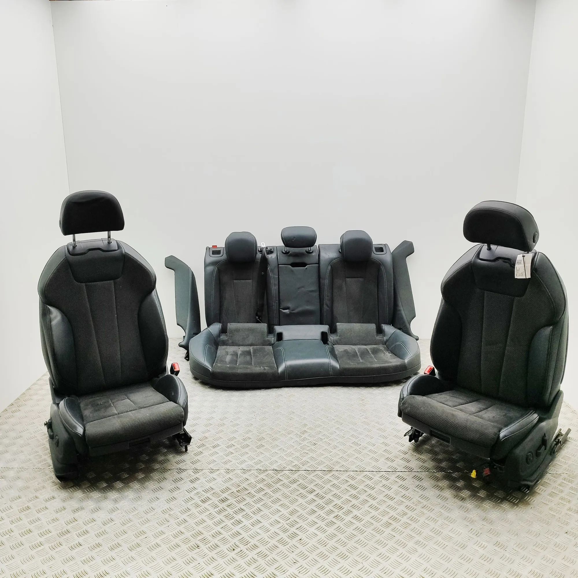 Audi A5 (B9) Seat Set 8W0881106AH, 8W8885283A, 8W0885775A, 8W0885776A...