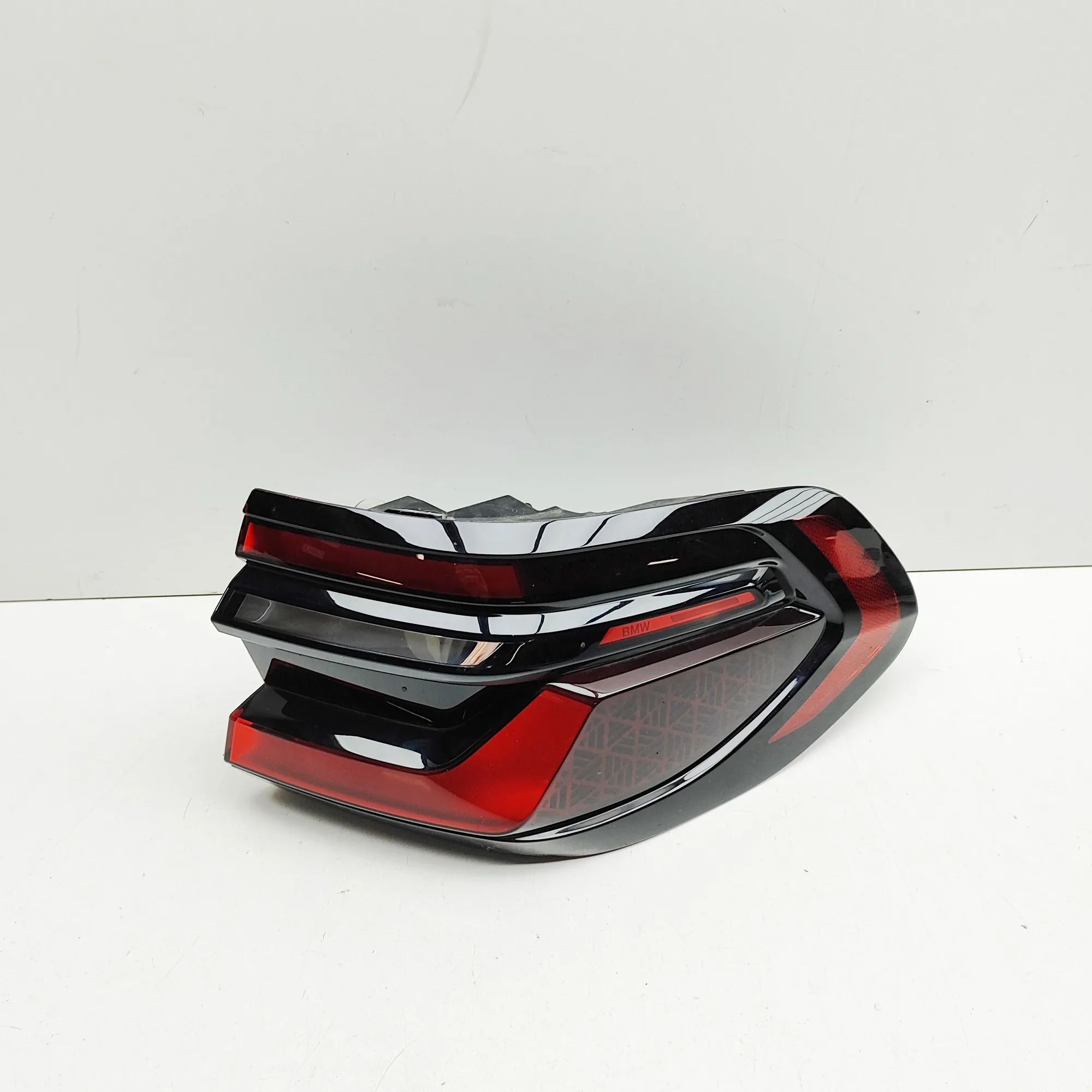 BMW X7 (G07) Rear Right Tail Light 9881354 Rear Right Tail Light BMW X7 (G07) (201...