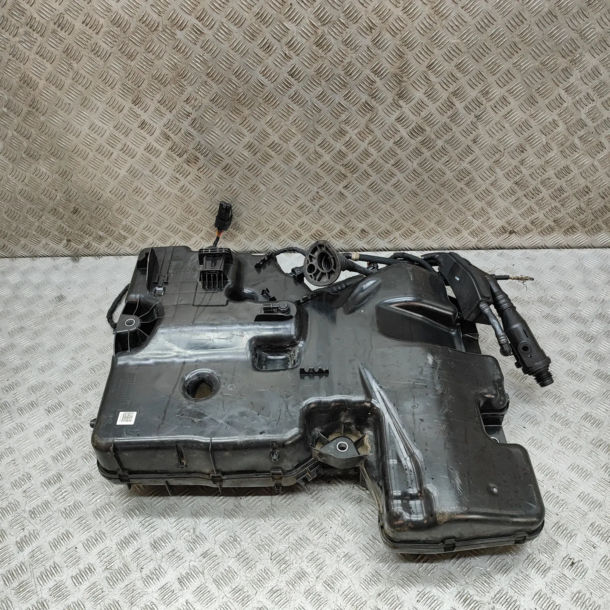 Volkswagen Crafter Adblue säiliö 5WA131969, 0444040051, 2N0131877 AdBlue Tank VW...