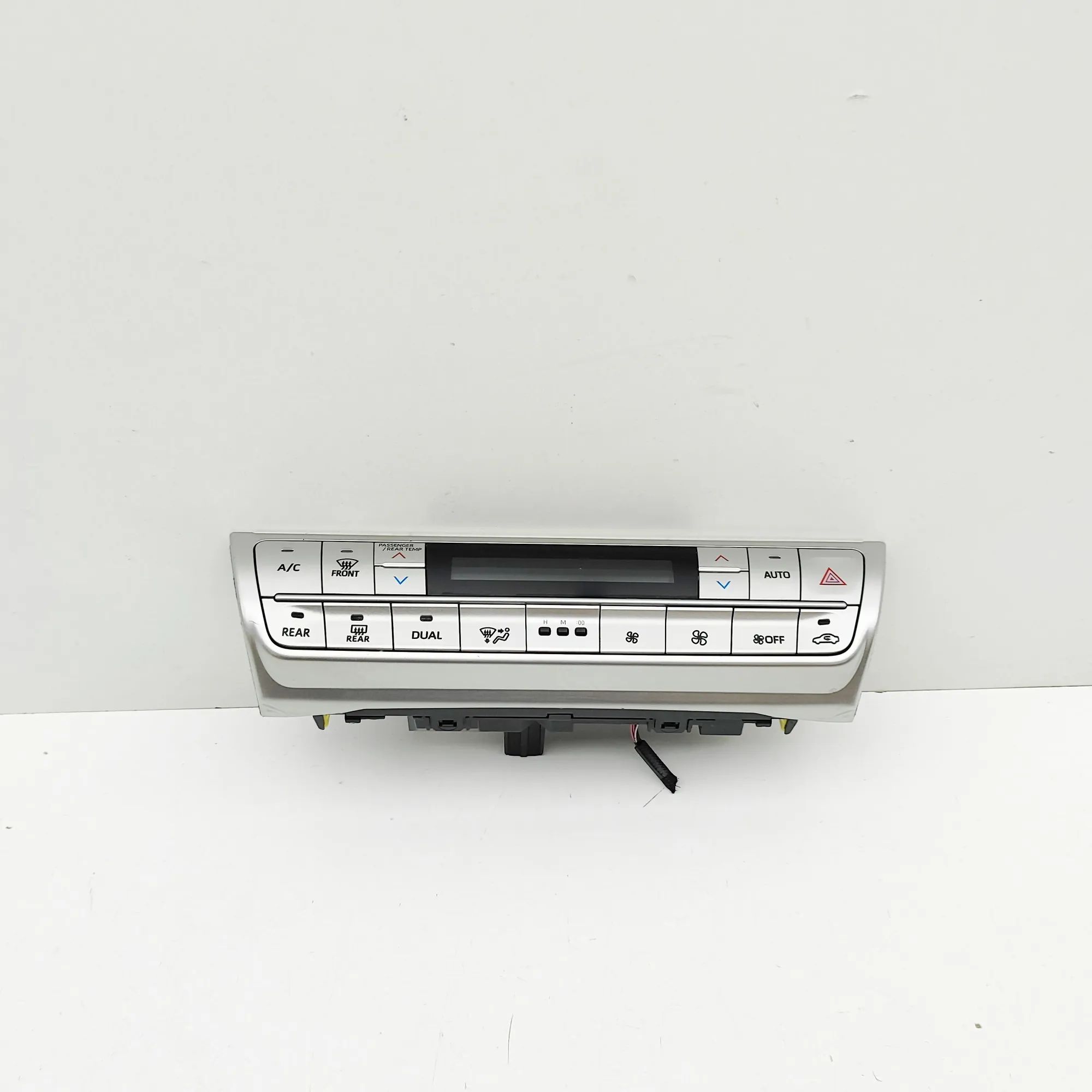 Toyota Land Cruiser 150 Climate control unit 237050-2084, 84010-60J00 Climate Control Unit T...