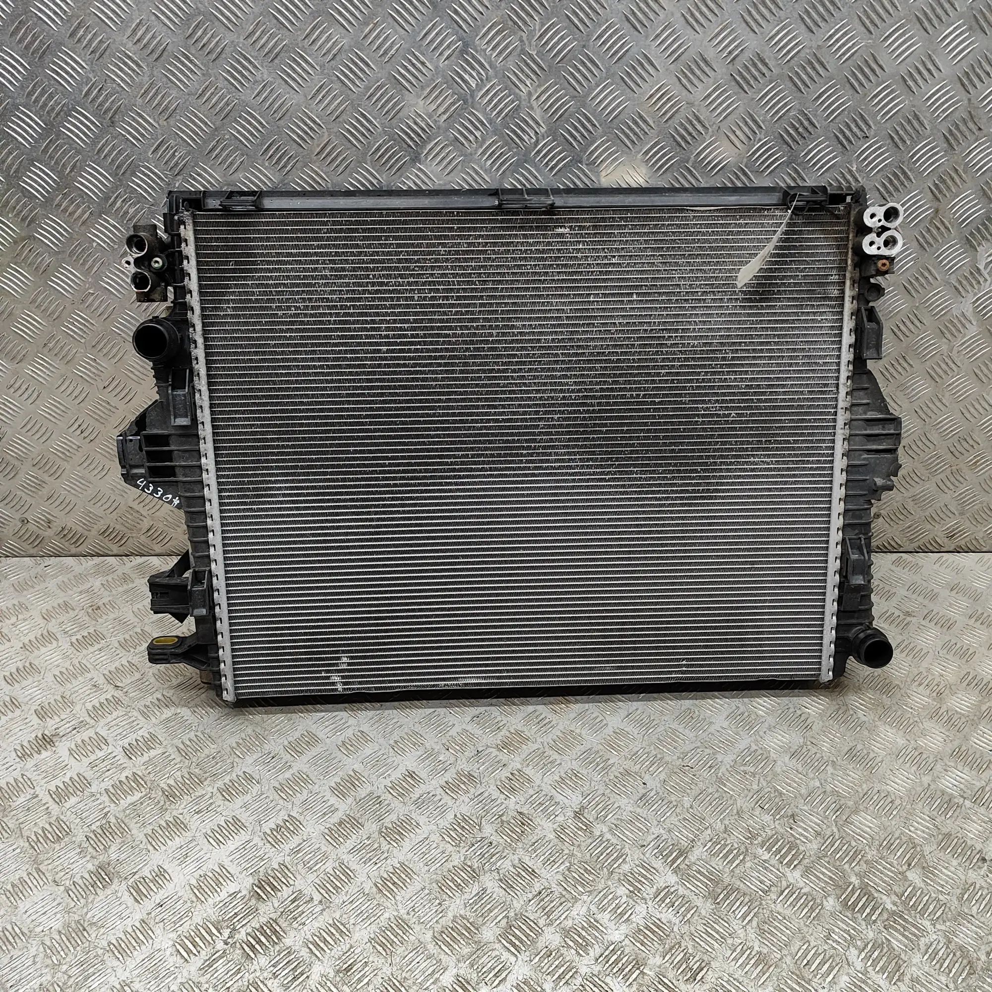 Volkswagen Touareg Cooling Radiator Pack 7P0121253A Cooling Radiator Pack VW TOUAREG (7P...