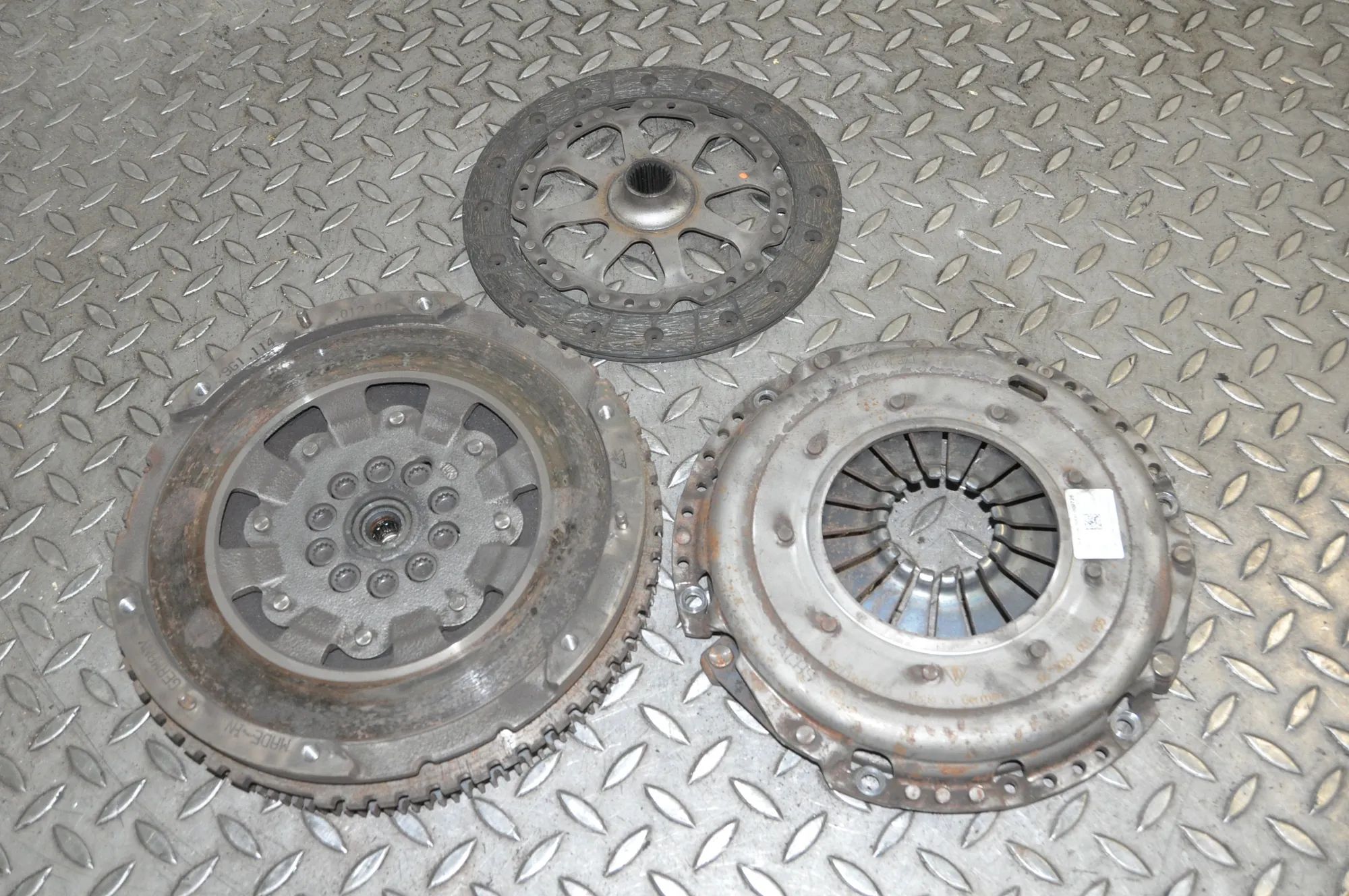 Porsche 911 (991) clutch kit 9g111401201 Clutch Kit PORSCHE 911 (Cabrio 997)...
