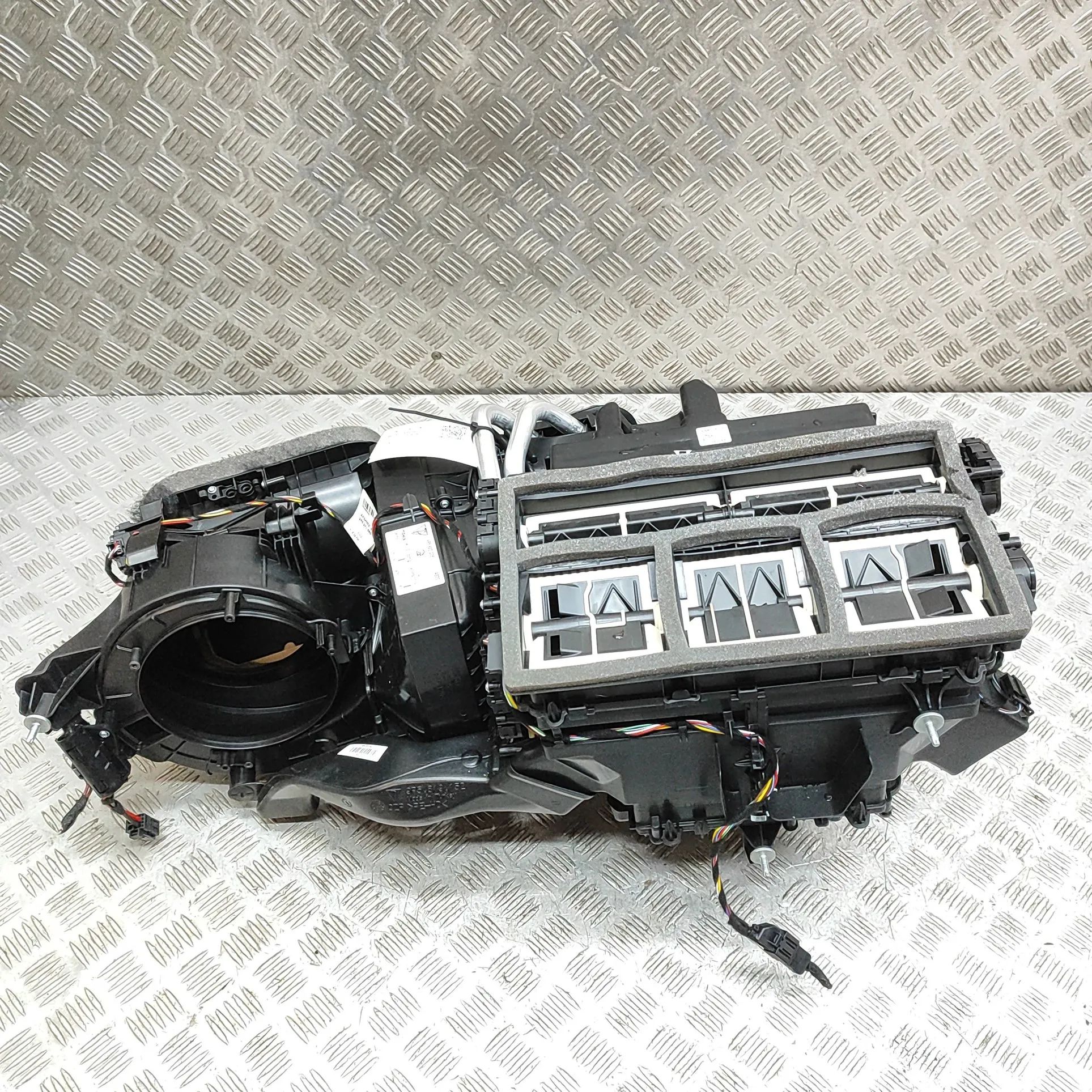 Porsche 911 (992) Interior Heater 992820955, 9P5820006J Interior Heater PORSCHE 9...