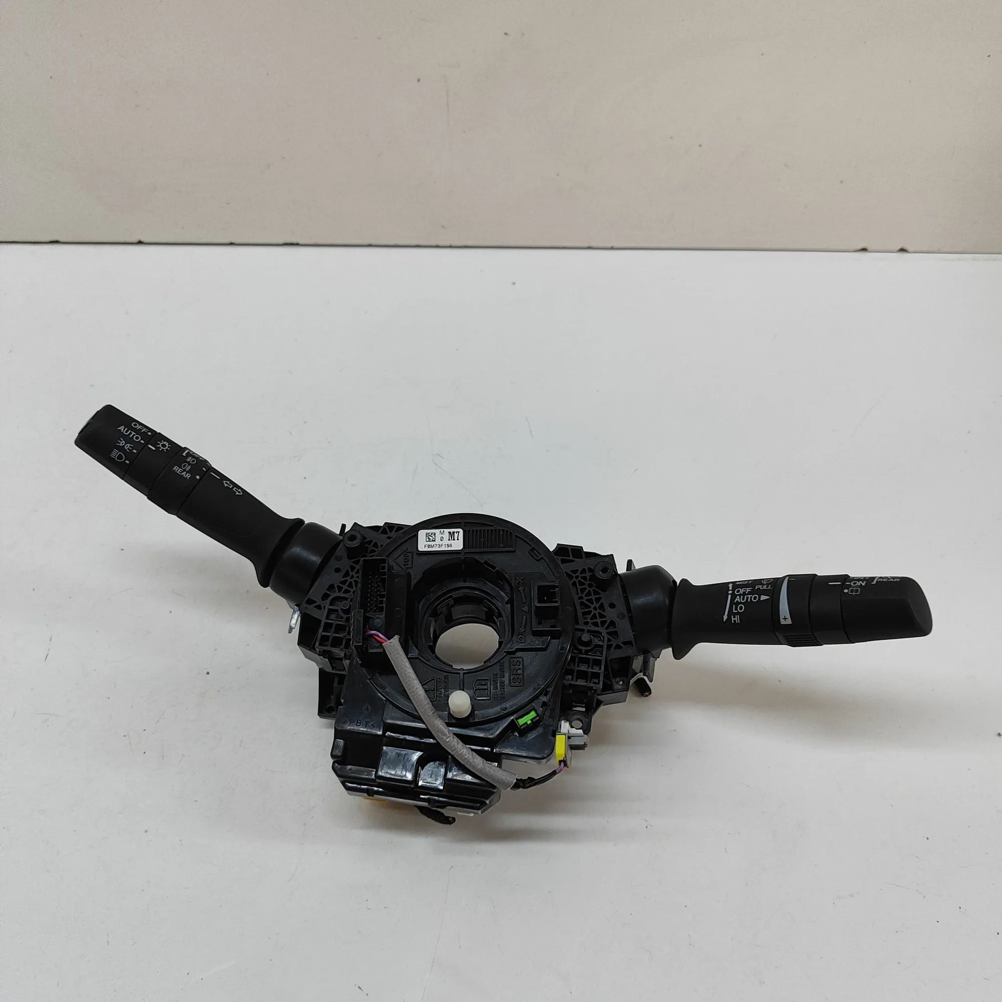 Honda HR-V / e:Ny1 Indicator Wiper Stalk Switch 35250-31A-G01 Indicator Wiper Stalk Switch HOND...