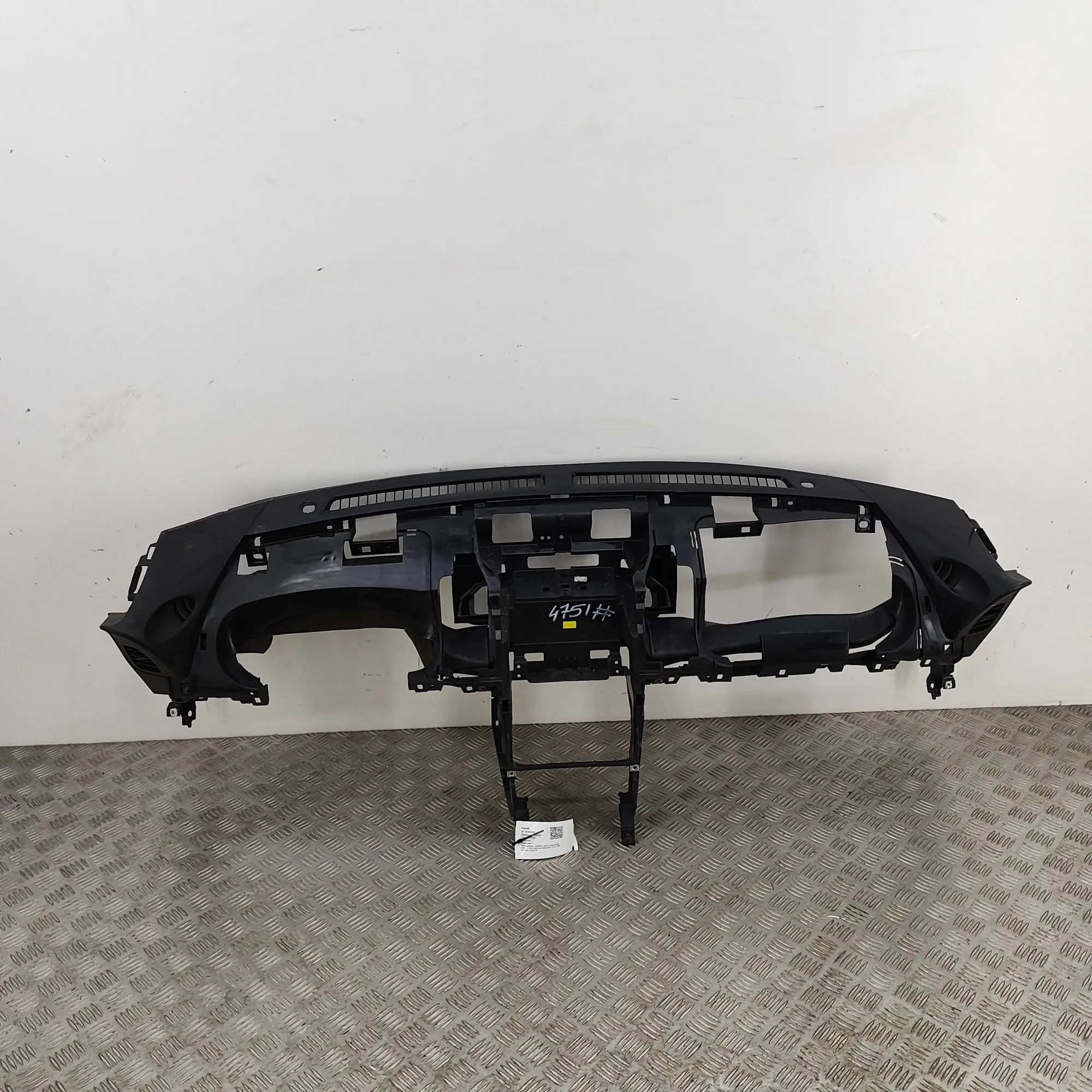 Nissan 350Z Dashboard 68200-CD000 Dashboard NISSAN 350 (Z Coupe Z33) ...