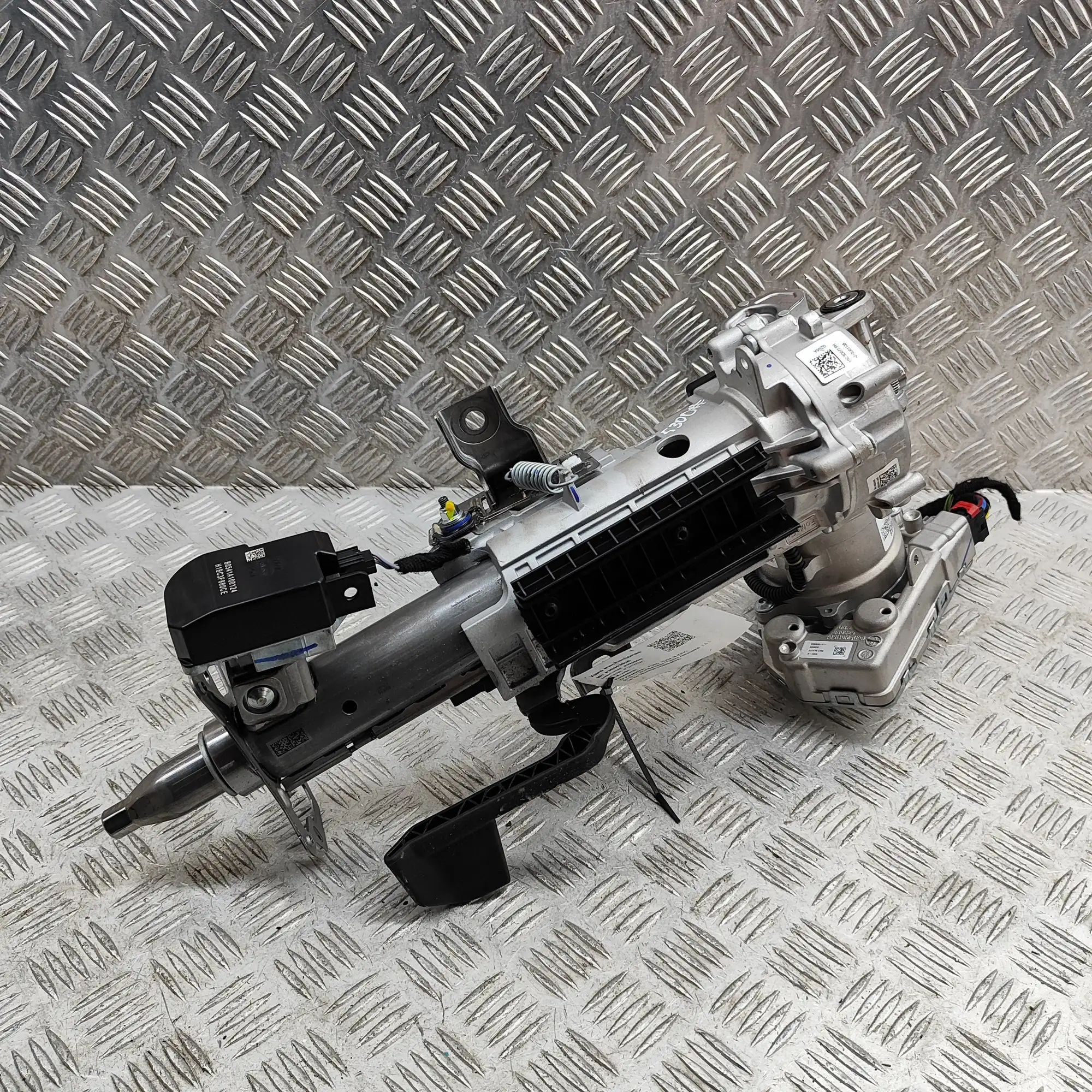 Ford Kuga Steering Column Mechanism LX6C-3D077-P Steering Column Mechanism FORD KUG...