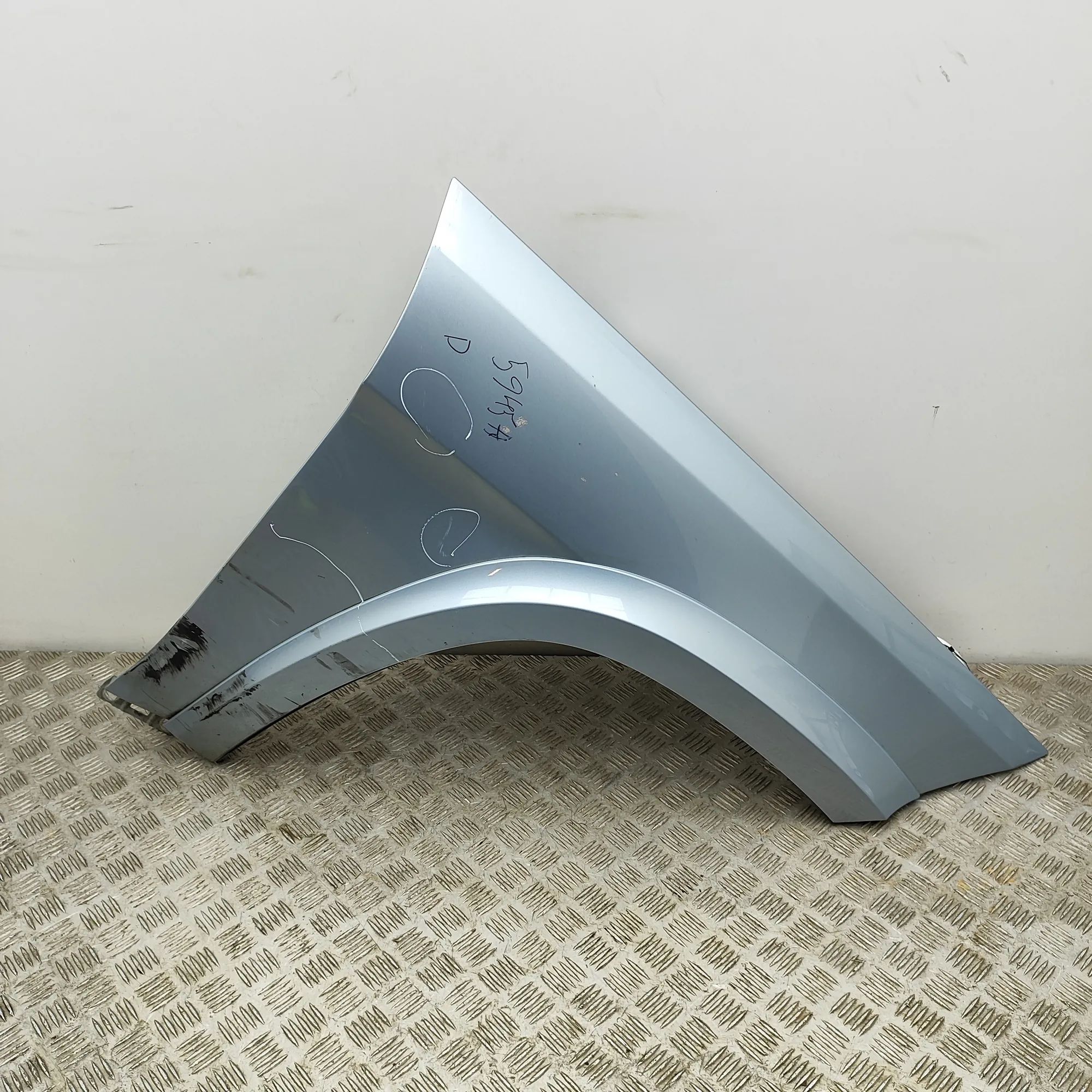 Mercedes-Benz A (W176) Front Right Fender A1668800600, A1668800406, A1668802800 Front Rig...