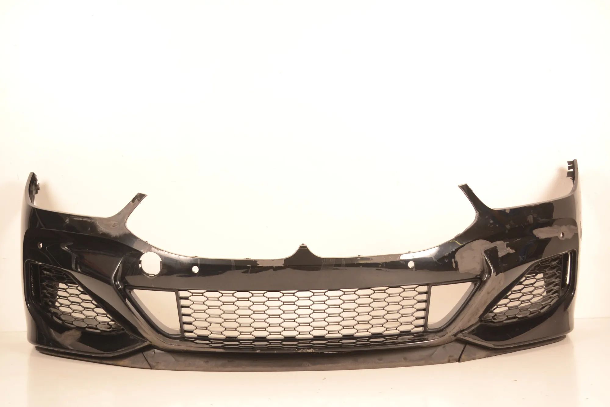 BMW 8 (G15) front bumper Front Bumper BMW 8 SERIES (Coupe G15, F92) (201...