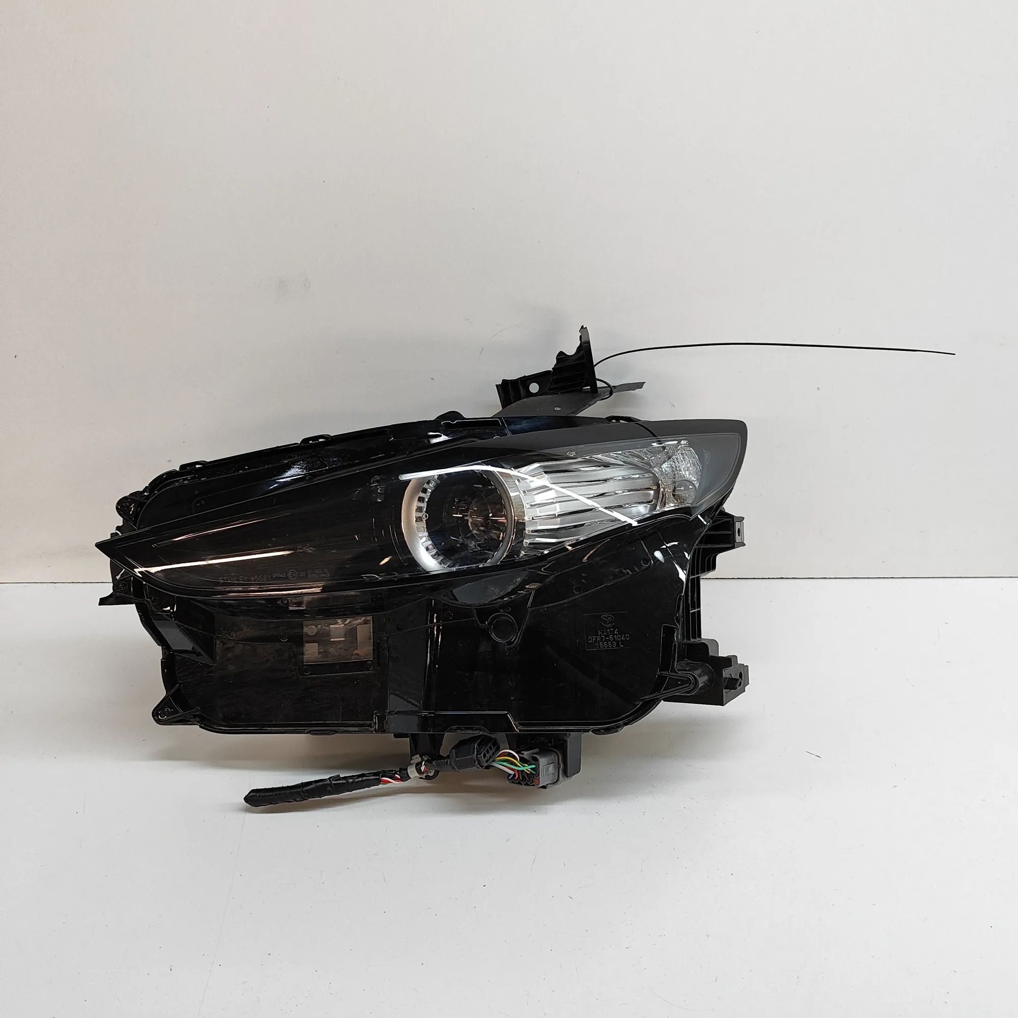 Mazda 3 (BP) Front Left Headlight DPTH-67890, DFR7-51040 Front Left Headlight MAZ...