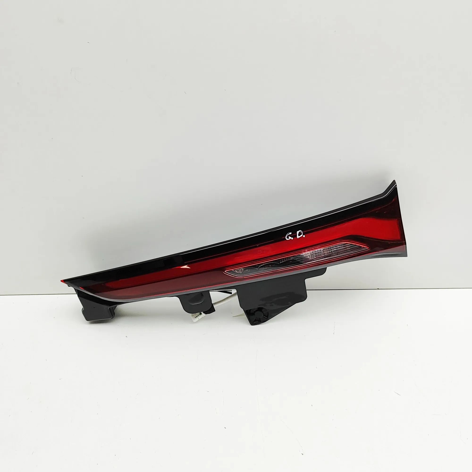 Mazda CX-80 Right Side Tailgate Tail Light K21J-51-3F0 Right Side Tailgate Tail Light MAZD...
