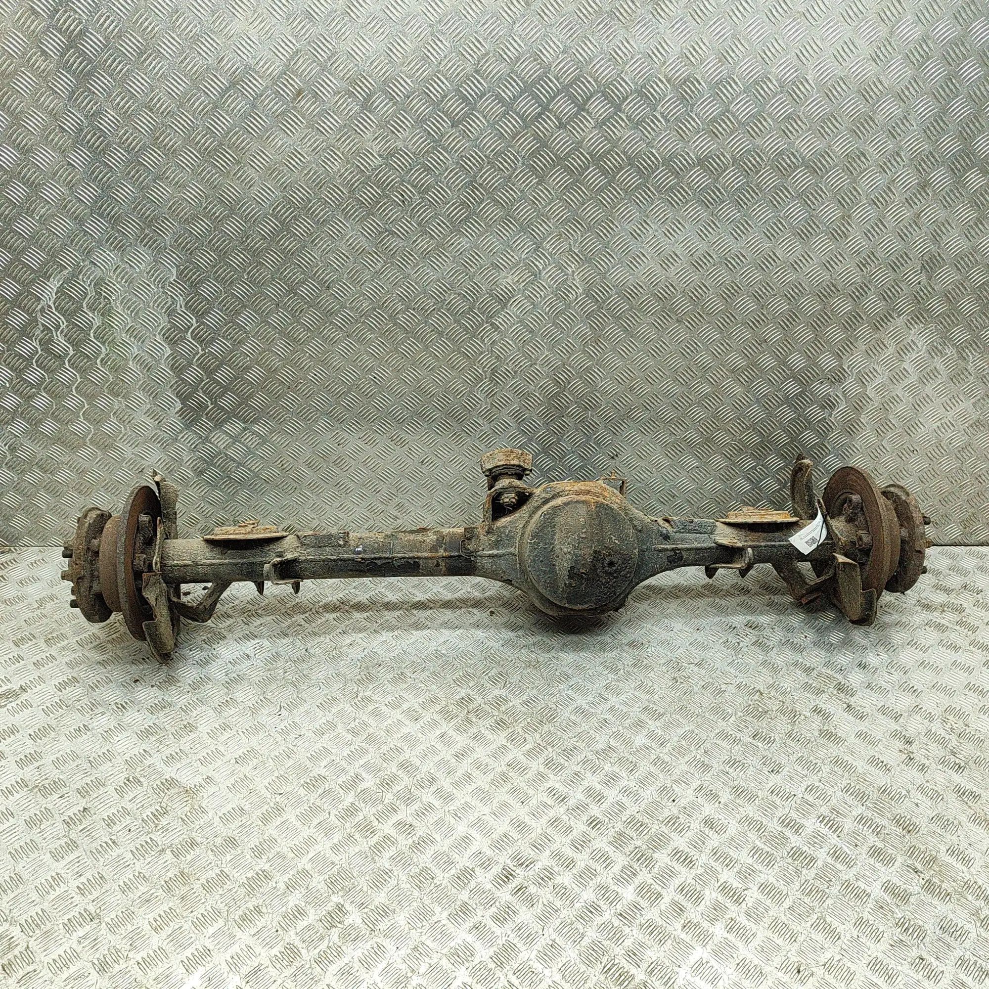 Land Rover Defender Rear Axle XH12-4000-DA, TVK100440 Rear Axle LAND ROVER DE...