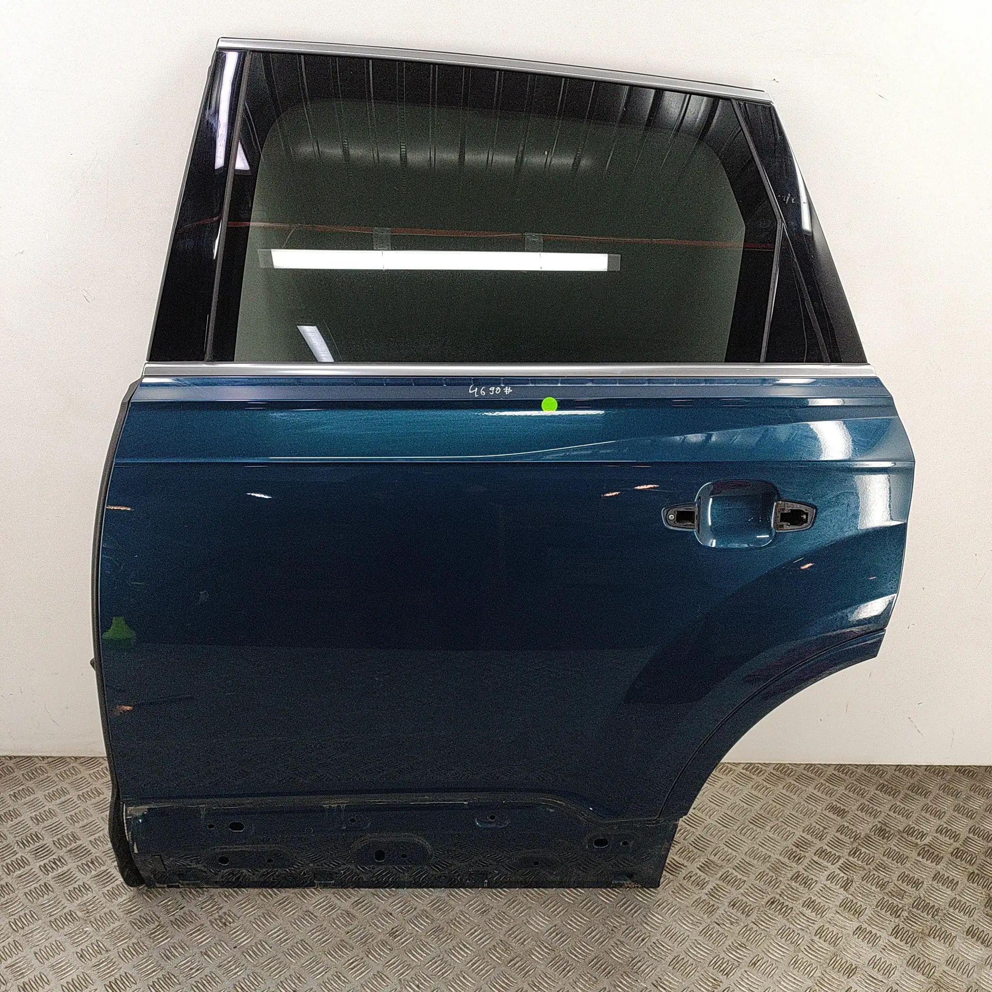 Audi Q7 (4M) Rear Left Door 4M0833051E Rear Left Door AUDI Q7 (4M) (2015-.....