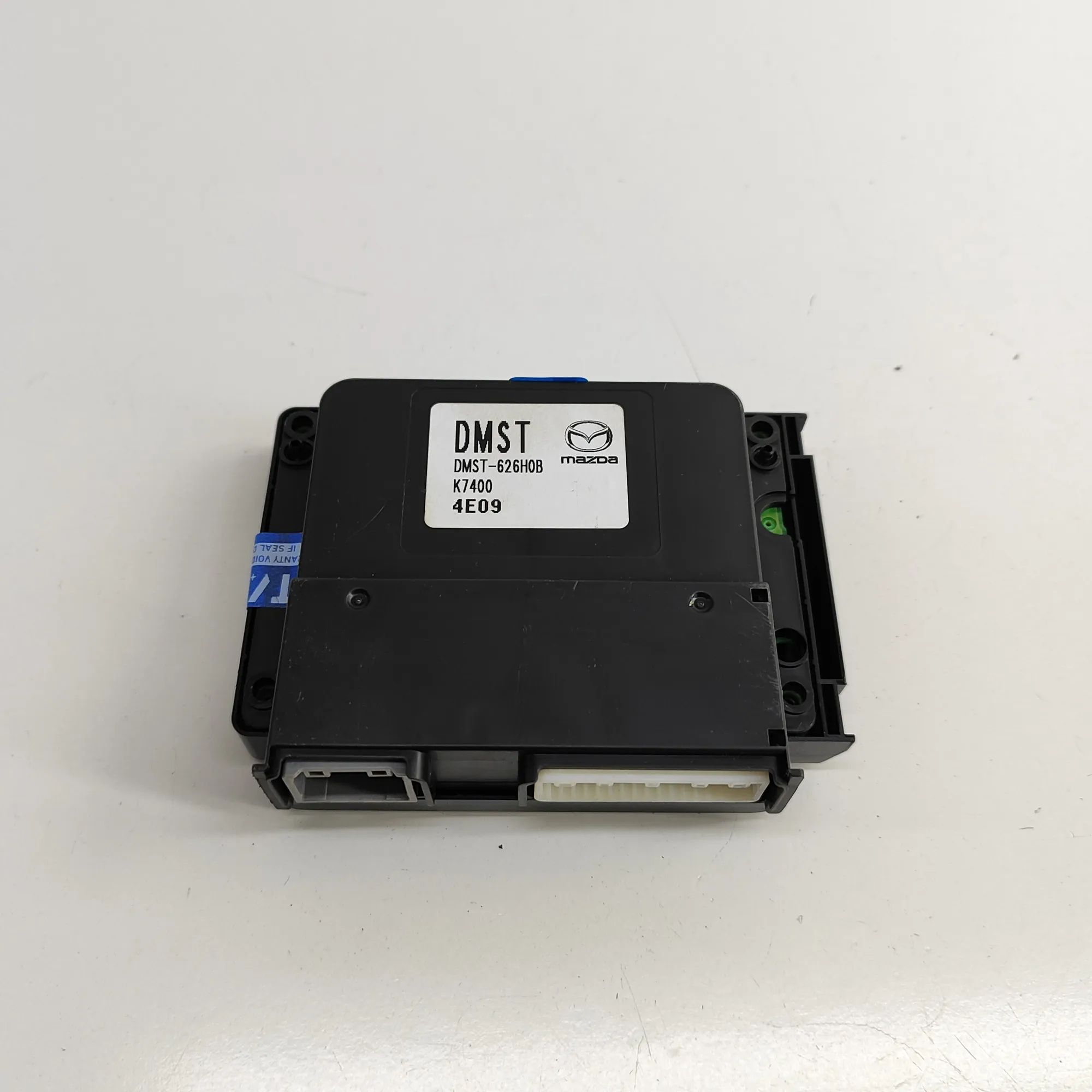 Mazda 3 (BP) Tailgate Bootlid Control Unit DMST-626H0B, DMST-62-6H0B Tailgate Bootlid Cont...