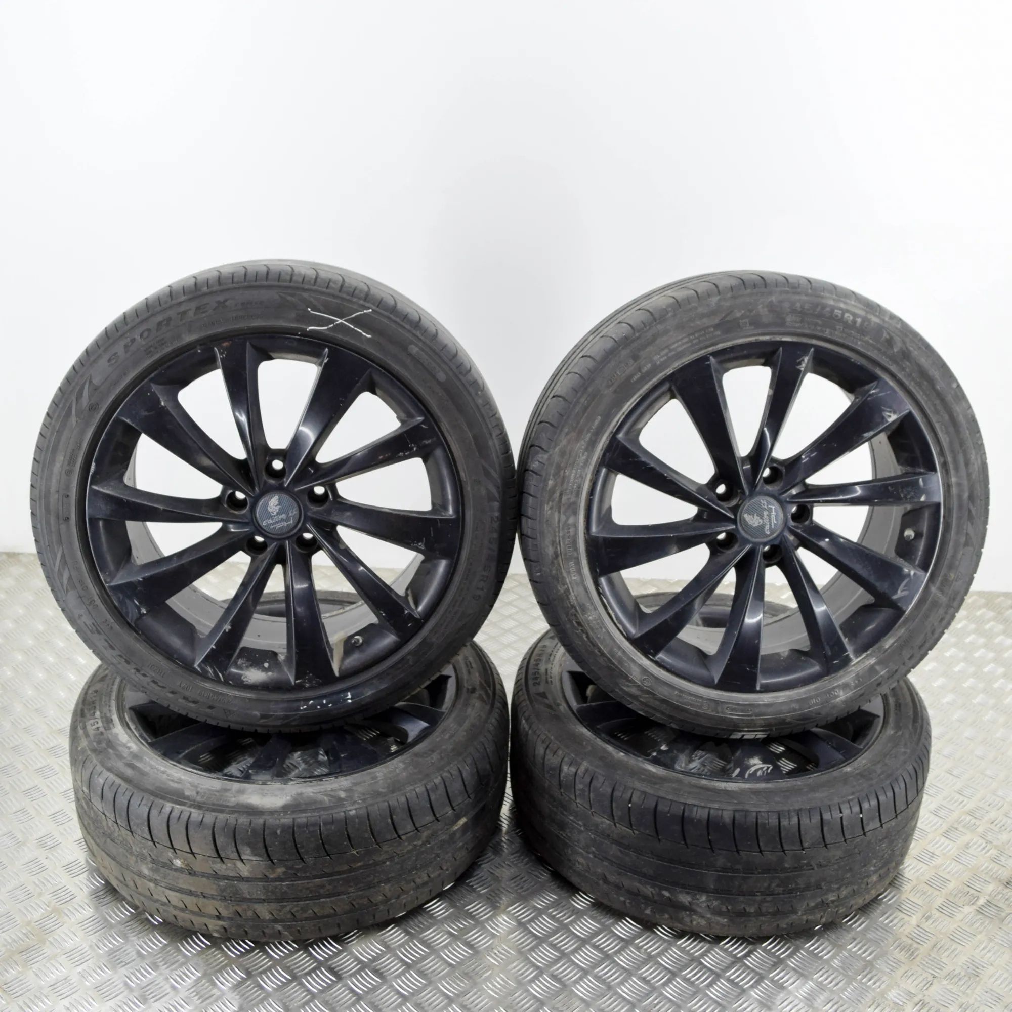 Tesla Model S Alloy Wheel Set Alloy Wheel Set TESLA MODEL S (2012-...)

Gener...