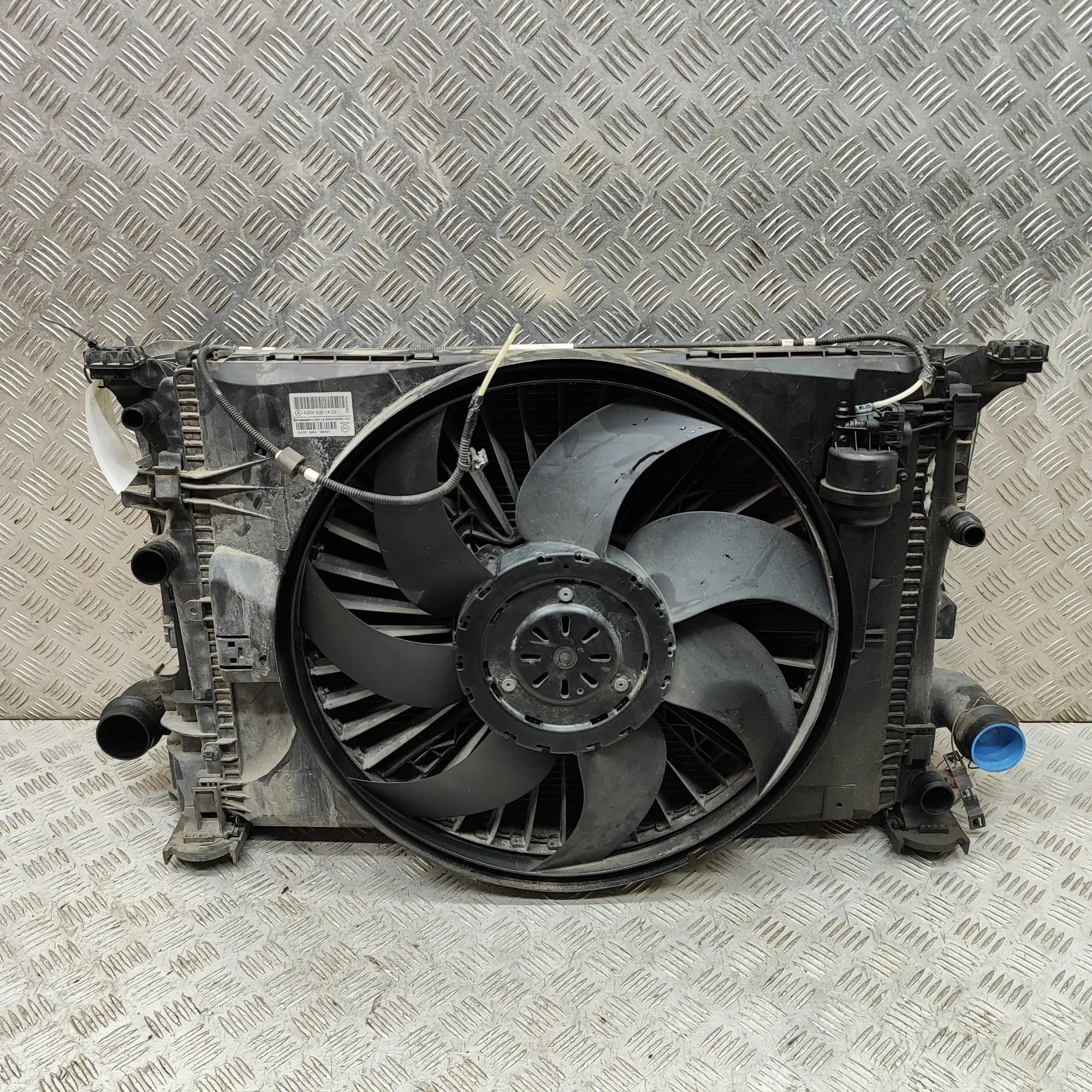 Mercedes-Benz CLA (C117) Cooling Radiator Pack A2465000900, A2049061403 Cooling Radiator Pack ...