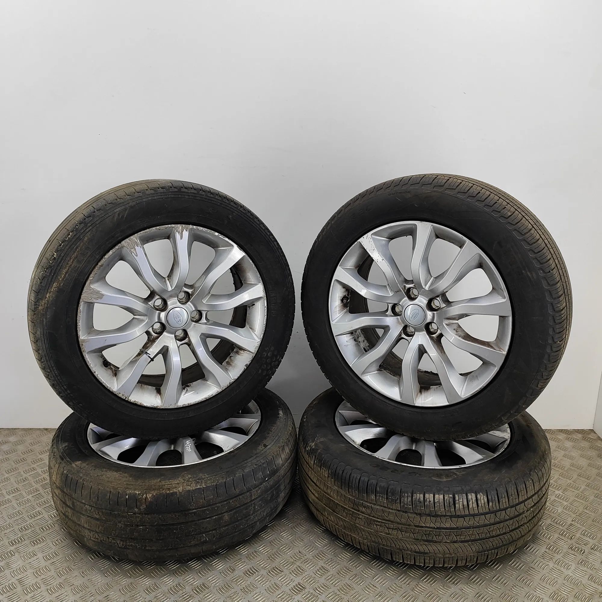Land Rover Range Rover Sport (L494) Alloy Wheel Set DK62-1007-DB, DK6M-1007-MB Alloy Wheel Set LAND...