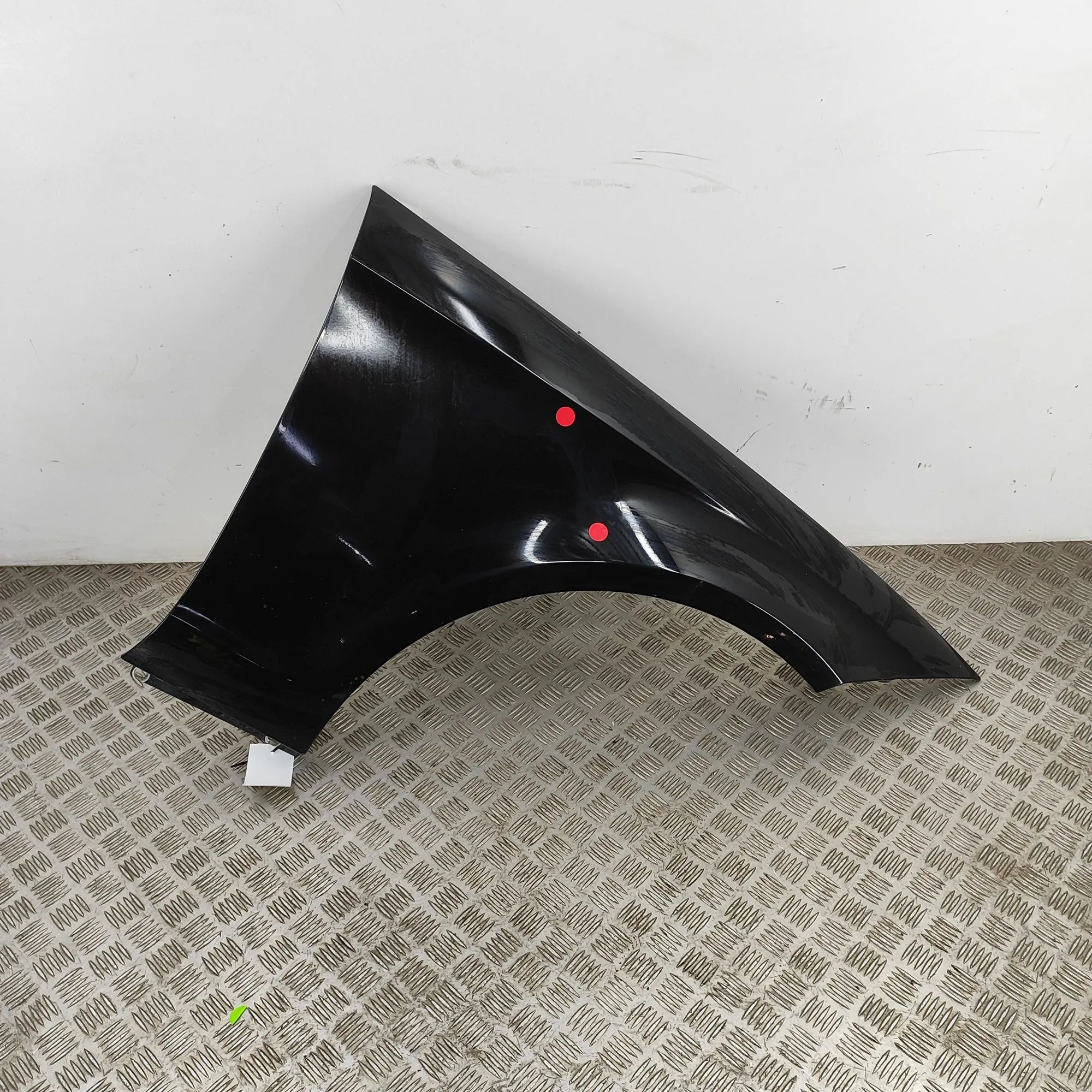 Mercedes-Benz CLS (C218) Front Right Fender A2188800218 Front Right Fender MERCEDES-BENZ CL...