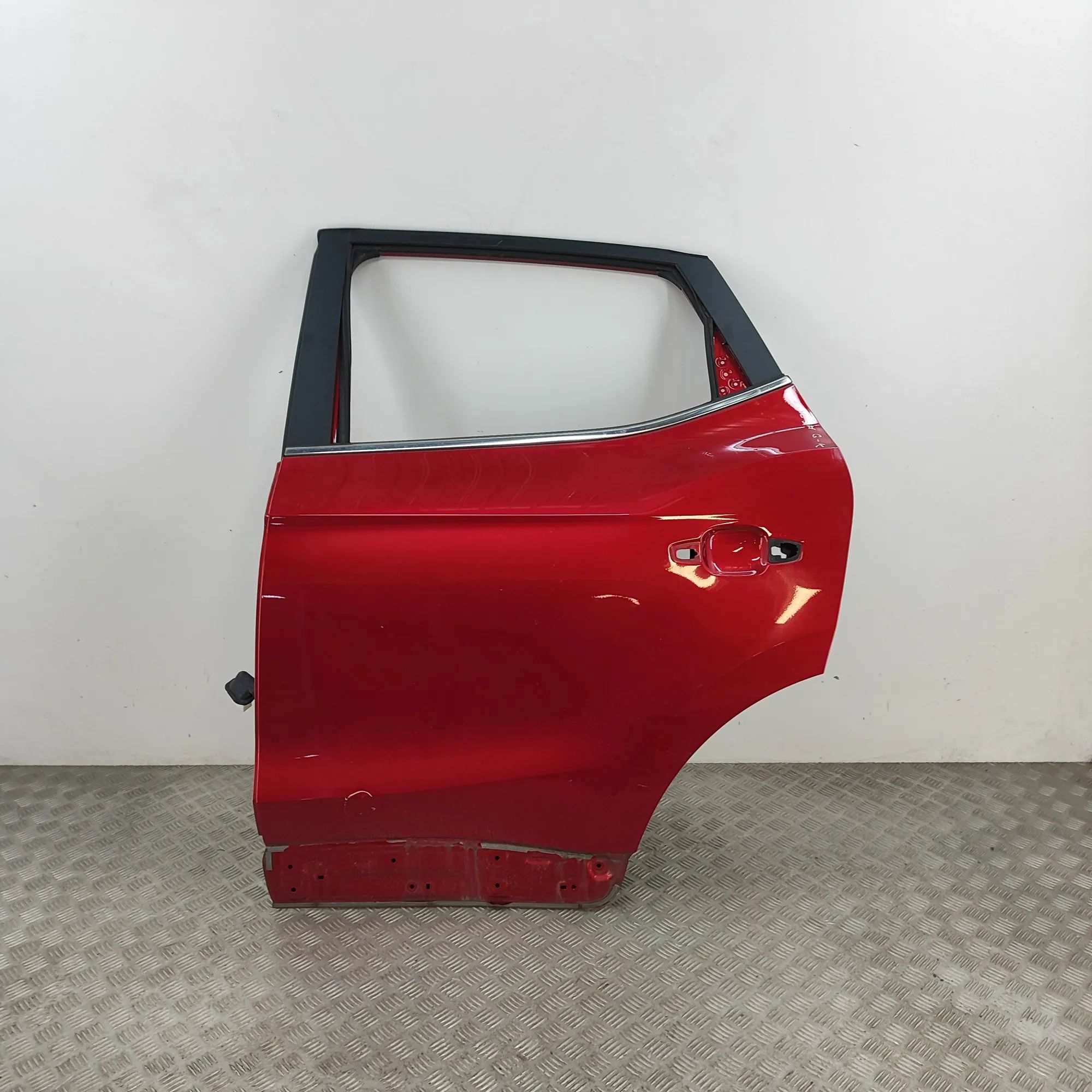 MG ZS Rear Left Door 10322167 Rear Left Door MG ZS (SUV) (2017-...)
...