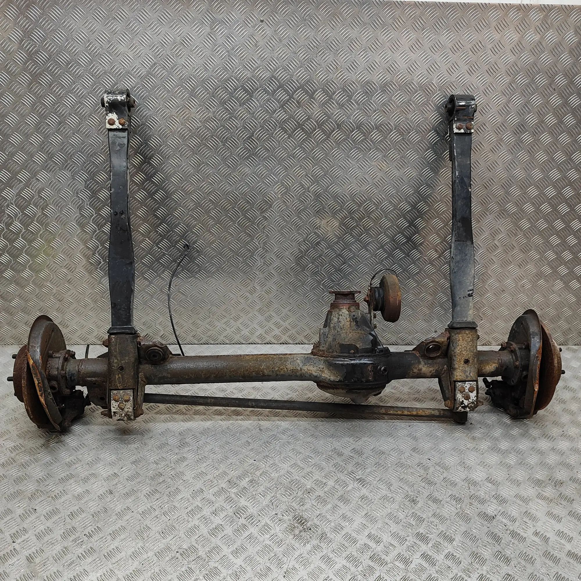 Land Rover Range Rover Rear Axle FTC4259 Rear Axle LAND ROVER RANGE ROVER (II P3...