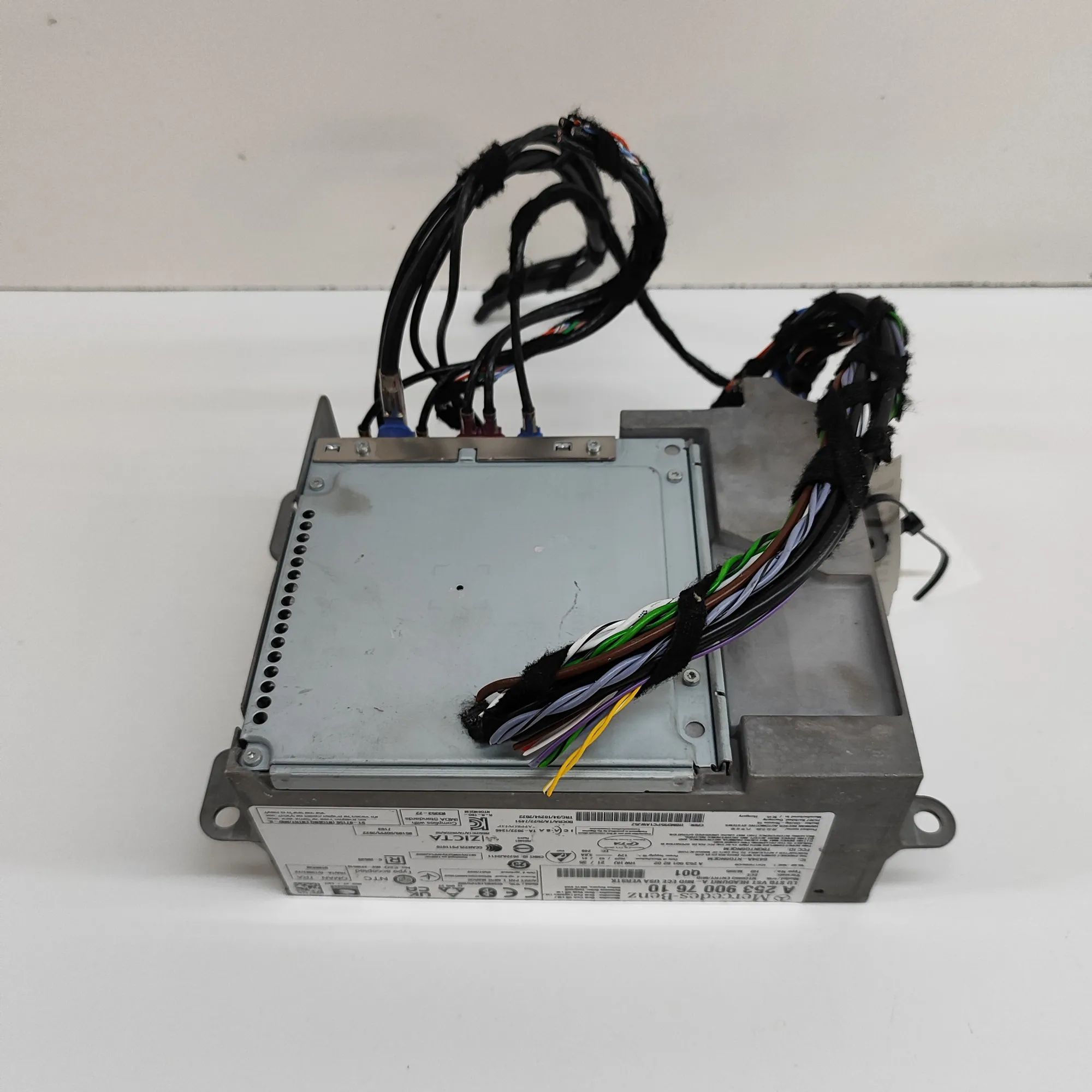 Mercedes-Benz EQC (N293) Music Navi CD Radio Player Head Unit A2539018202, A2539007610 Music Navi CD Radio Pl...