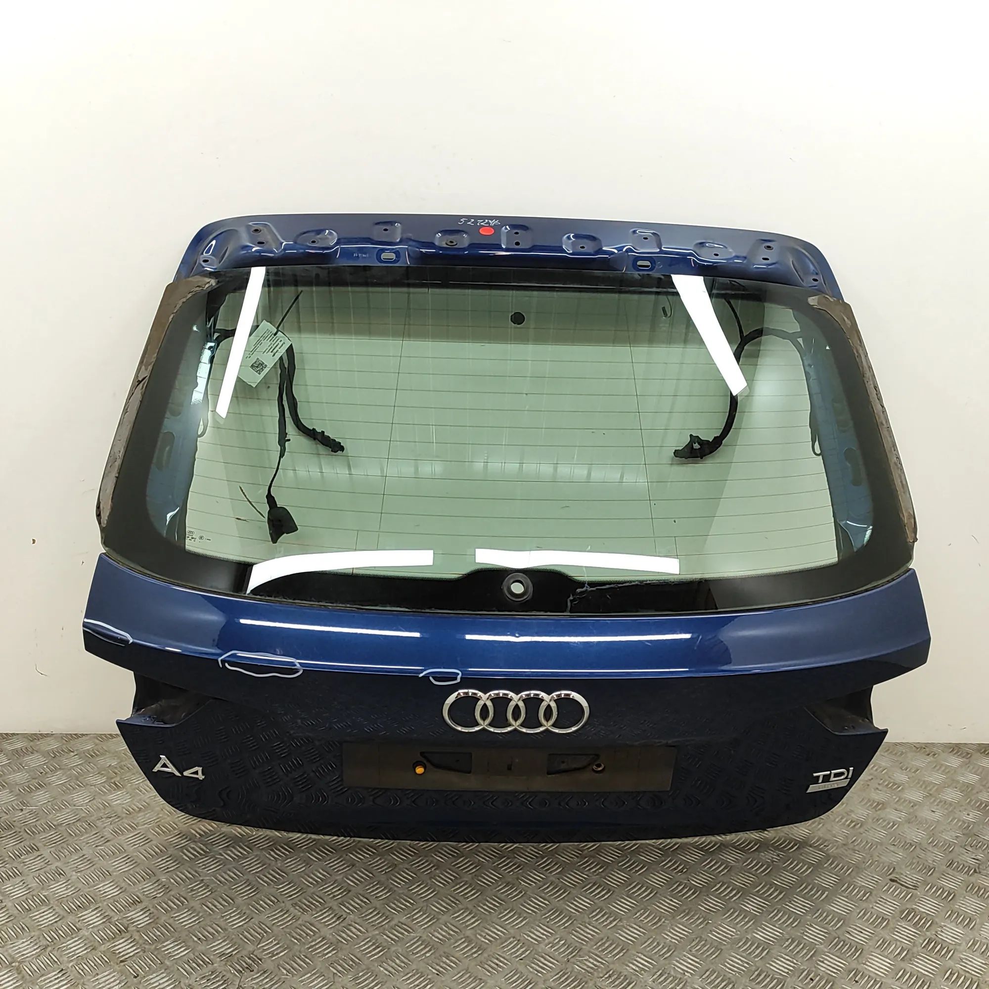 Audi A4 (B9) Tailgate Bootlid 8W9827025 Tailgate Bootlid AUDI A4 (Avant 8W5, ...