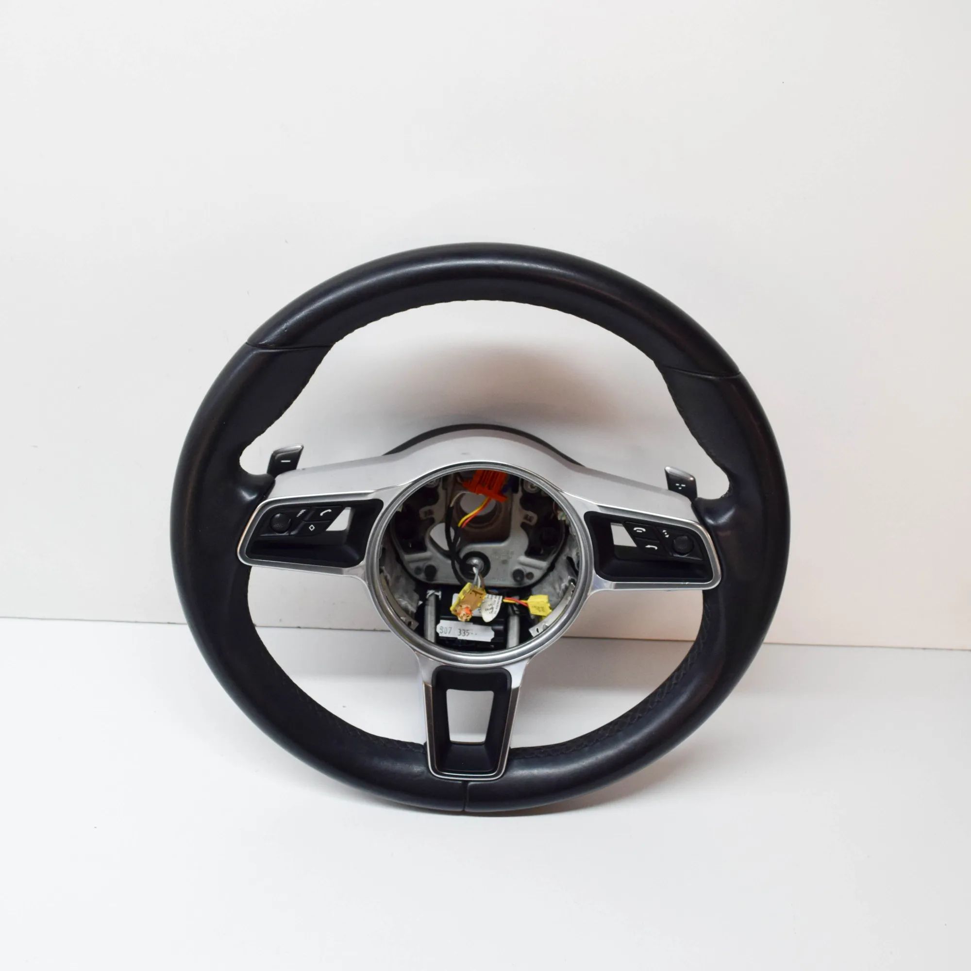 Porsche Macan steering wheel