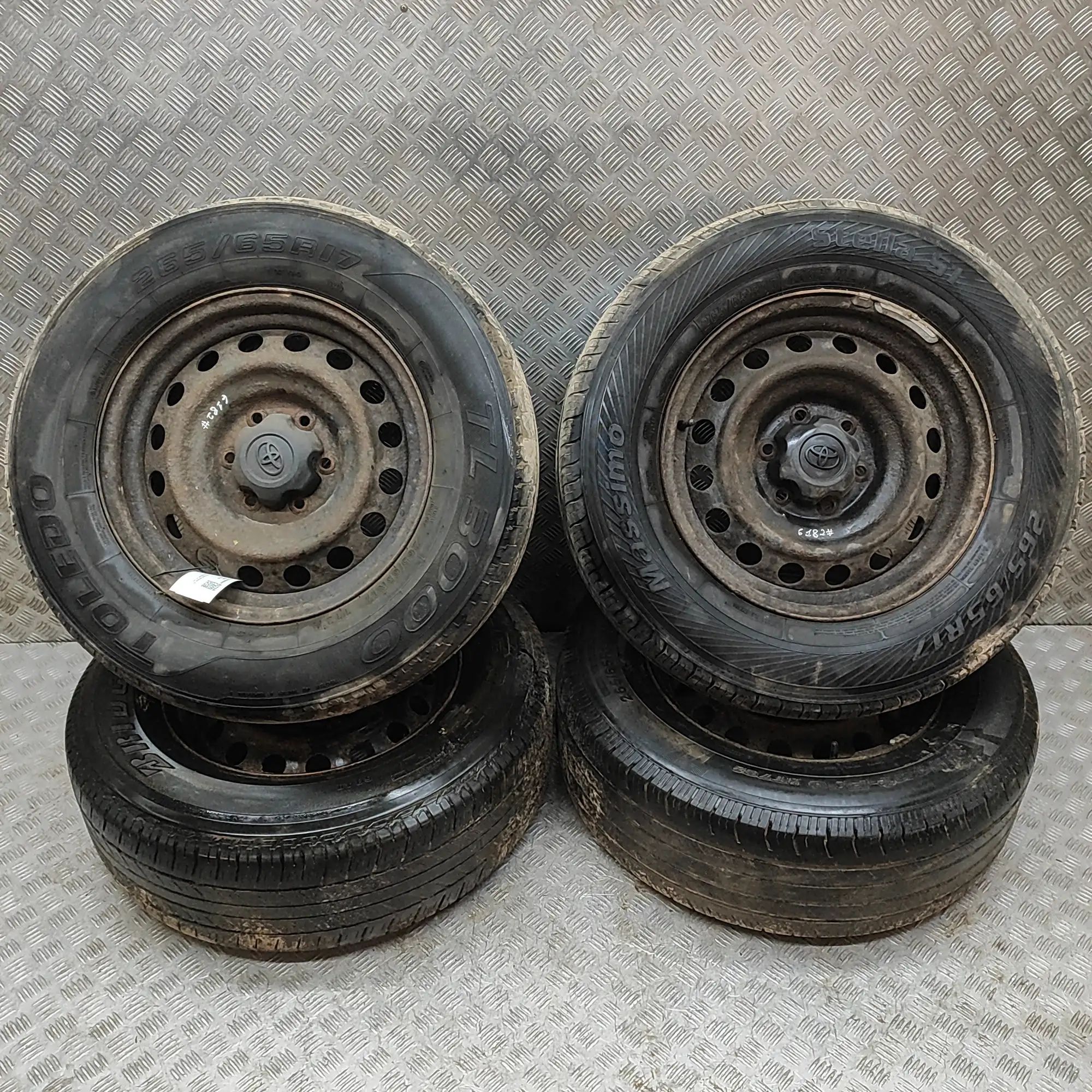 Toyota Hilux Alloy Wheel Set