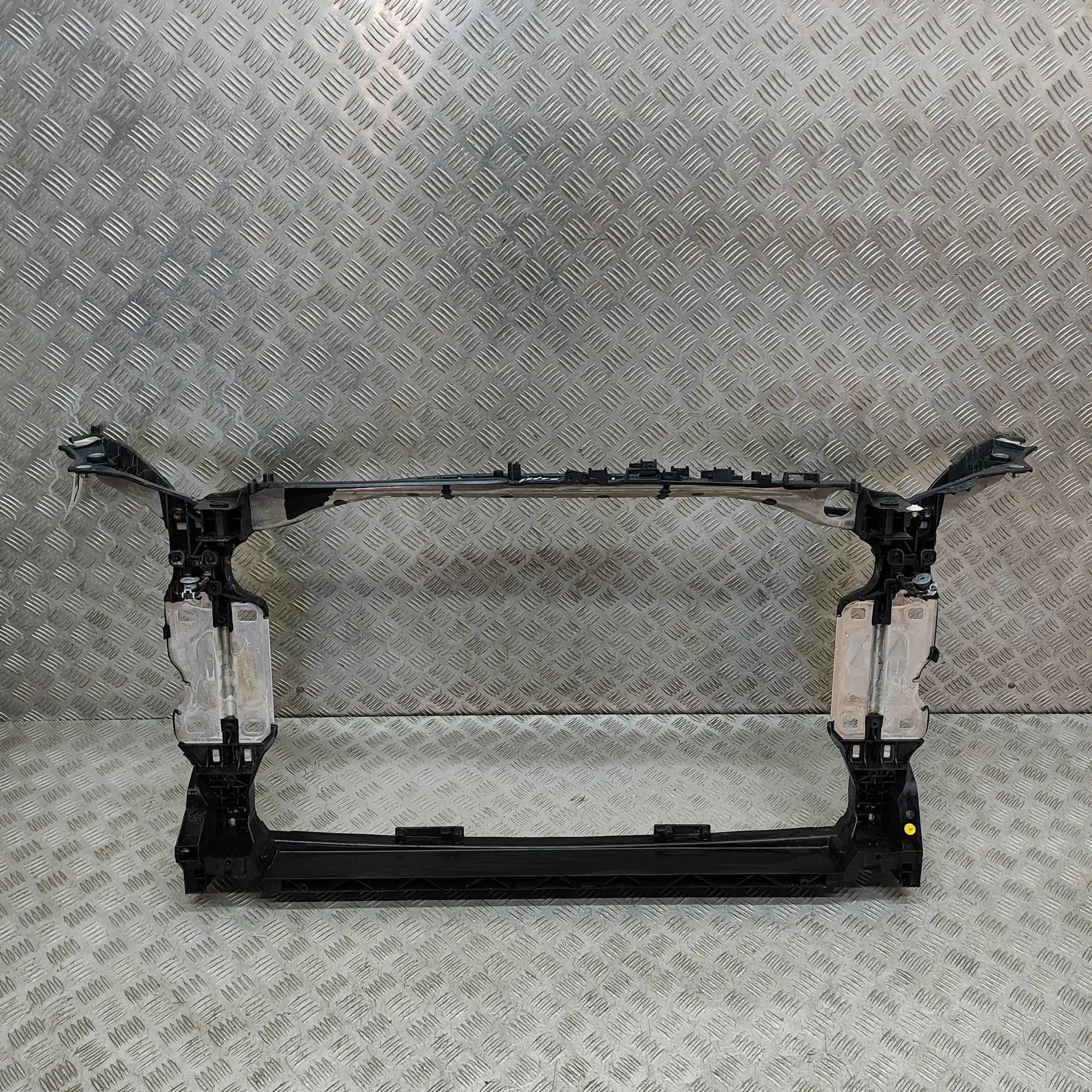 Audi A5 (B10) Slam Panel Frame Kit 8B3805594 Slam Panel Frame Kit AUDI A5 (Avant) ...