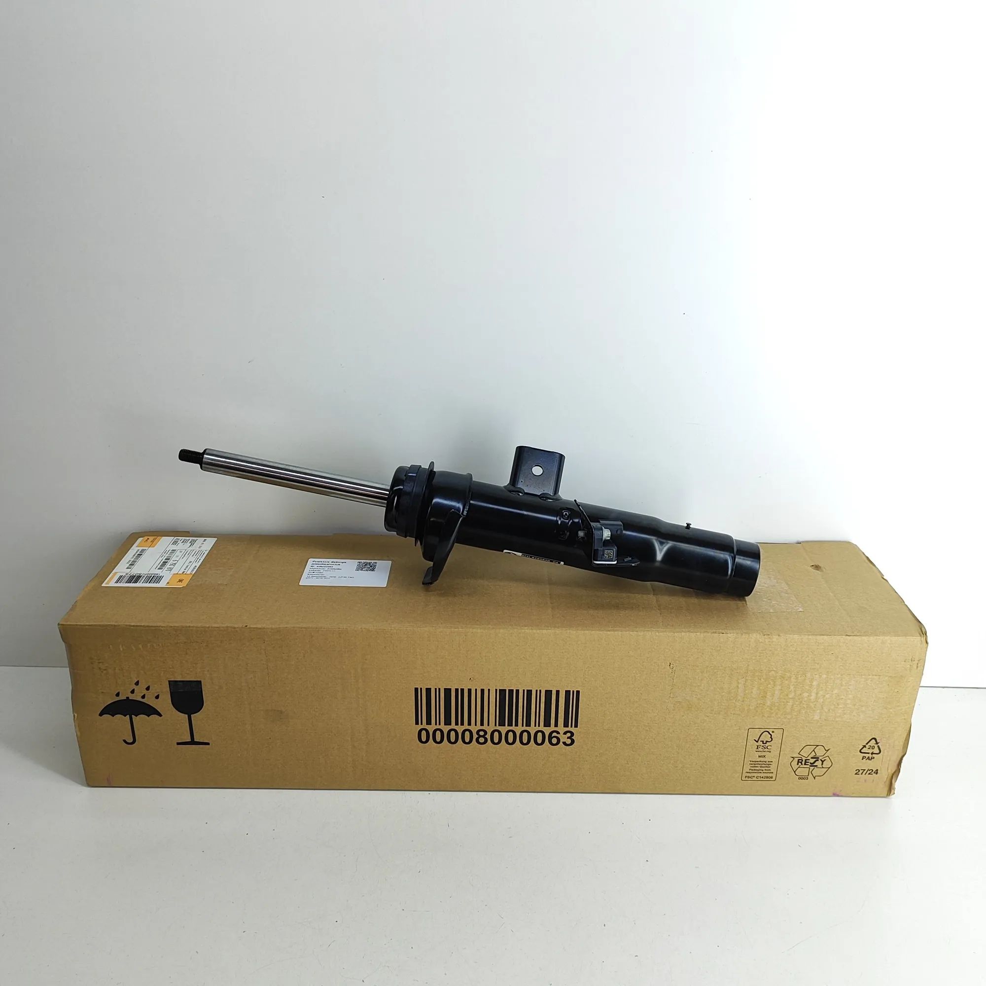 BMW 3 (E90 / E91 / E92 / E93) Front Right Shock Absorber 37116793870, 6793870 Front Right Shock Absorber...