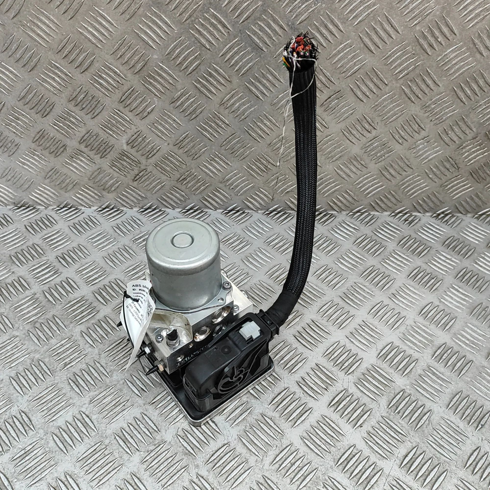 Mercedes-Benz GLE (W167) ABS Hydraulipumppu A2139008739 ABS Pump MERCEDES-BENZ GLE (W167) (...