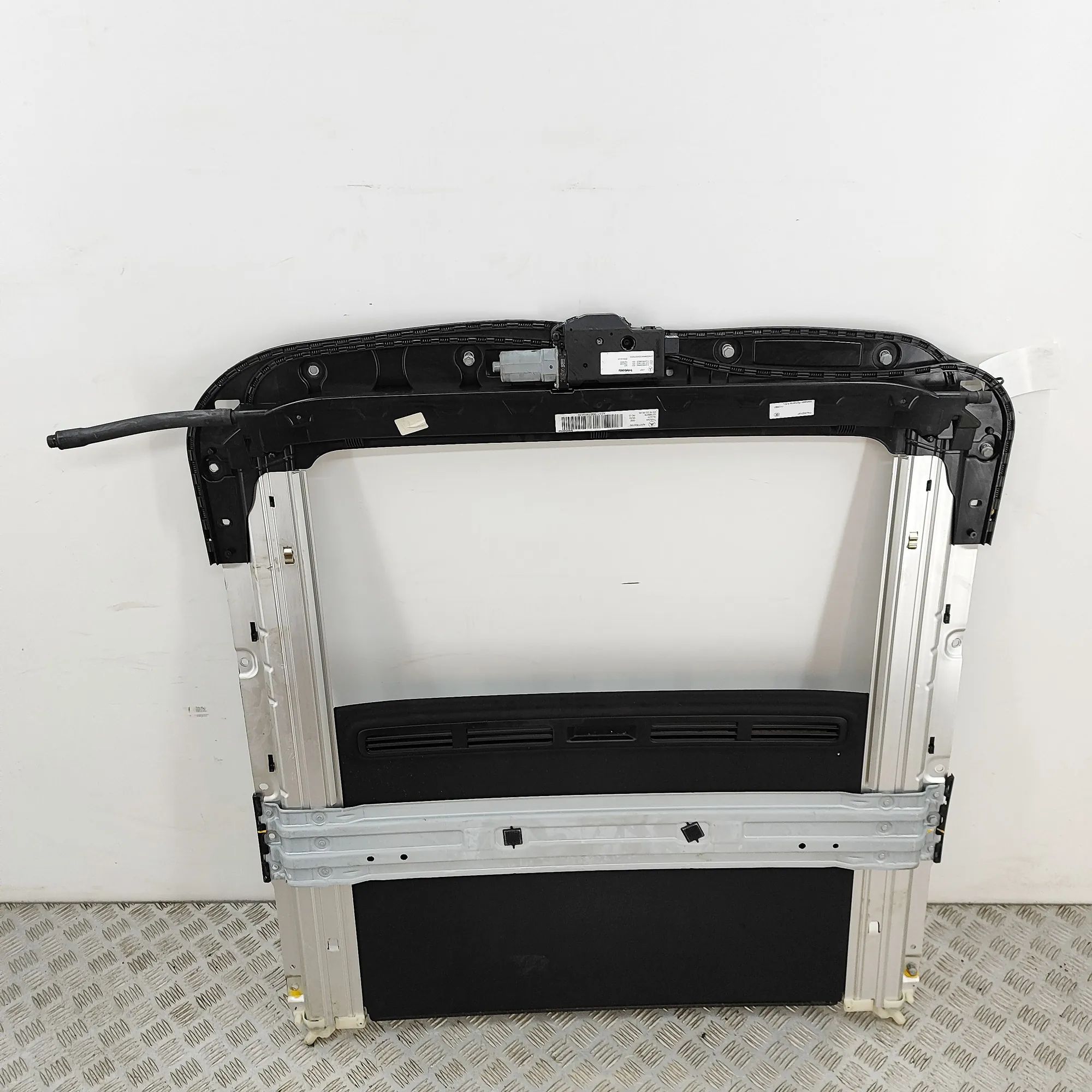 Mercedes-Benz CLS (C257) Sunroof A2059006643, A2139014800, A2059028623, A2577800...
