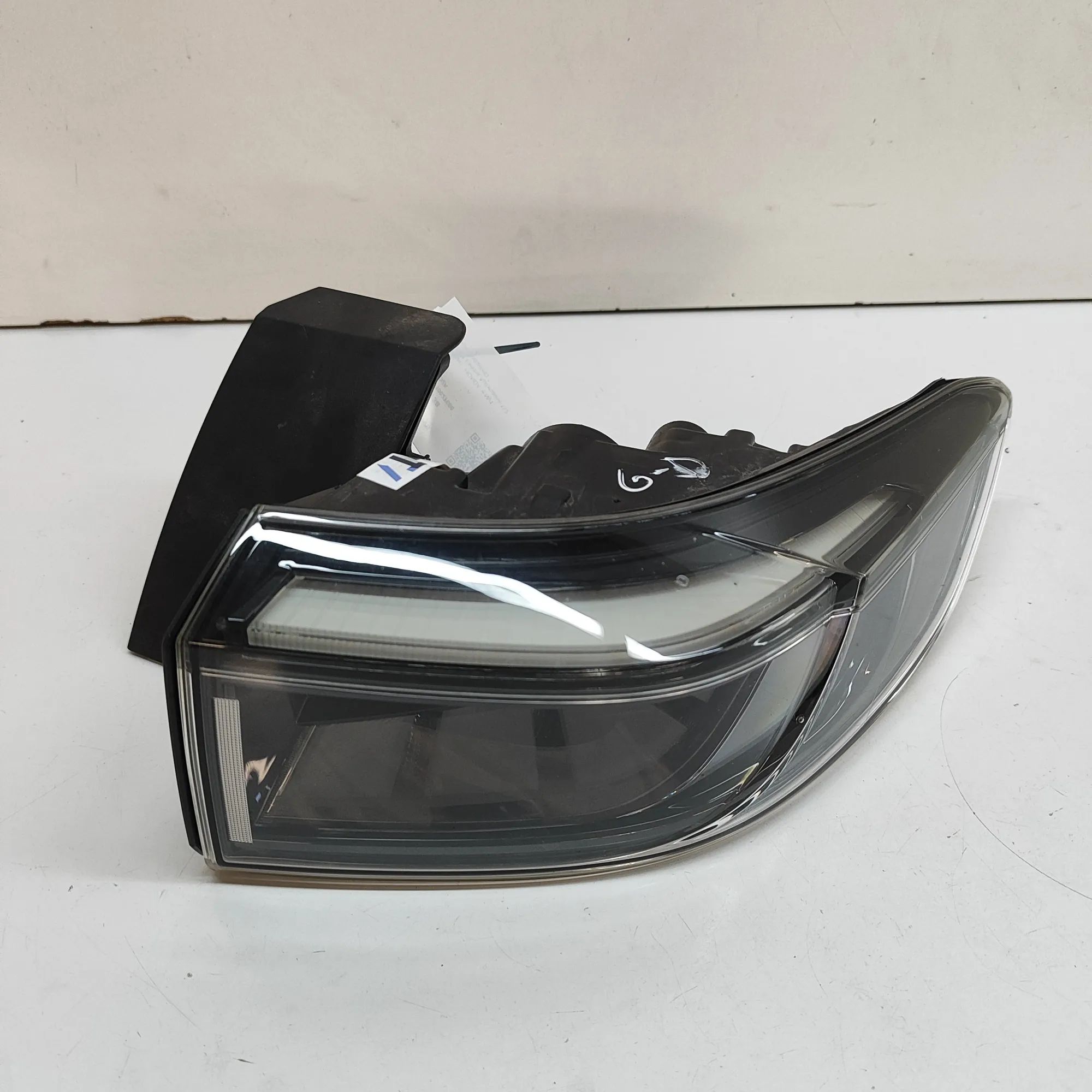 Honda HR-V / e:Ny1 Rear Right Tail Light 33500-31A-H01 Rear Right Tail Light HONDA E:NY1...