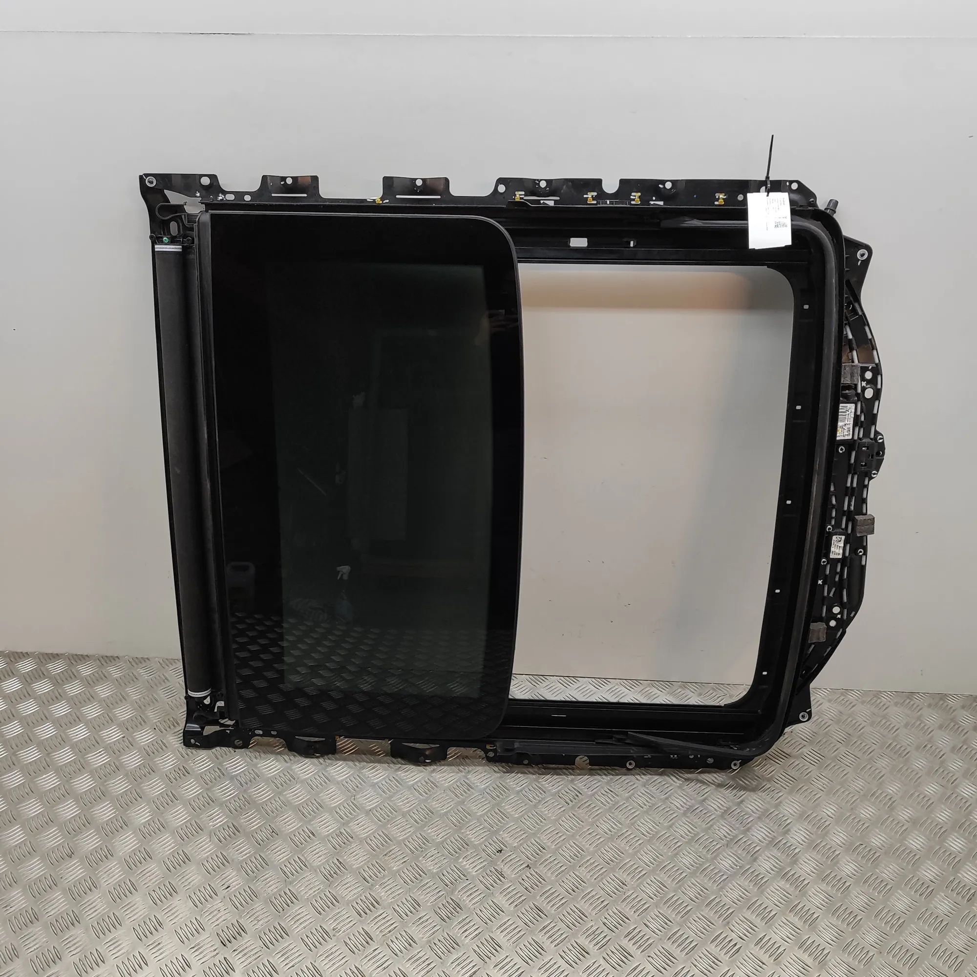 BMW 6 GT (G32) Sunroof 8072695 Sunroof BMW 6 SERIES (Gran Turismo G32)...