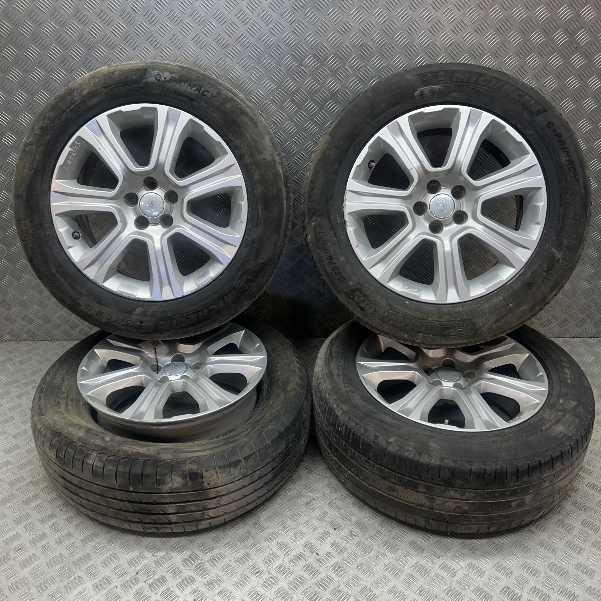 Land Rover Range Rover Evoque Alloy Wheel Set GJ32-1007-AA Alloy Wheel Set LAND ROVER RANGE R...