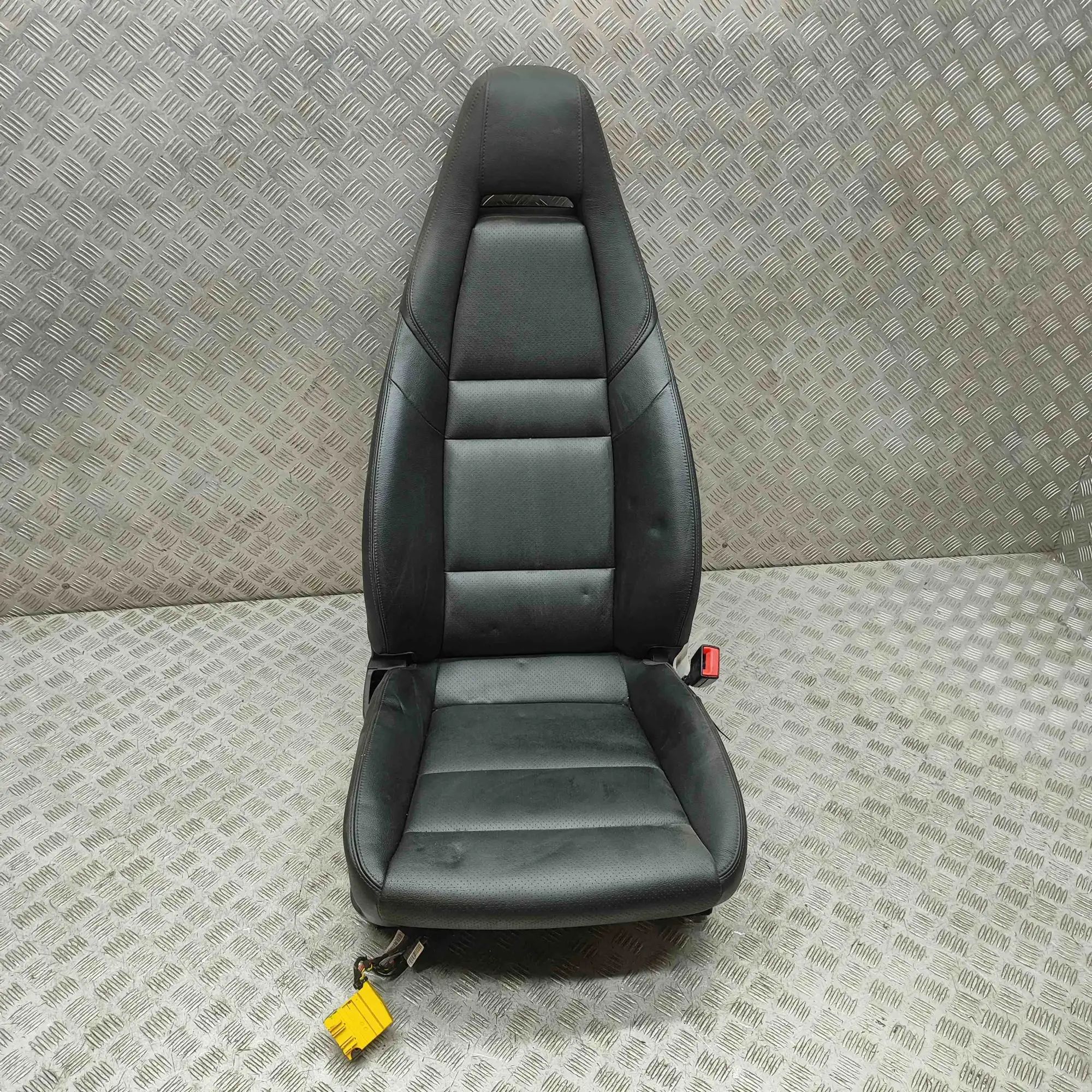 Porsche Panamera Front Right Seat 97052120202 Front Right Seat PORSCHE PANAMERA (...