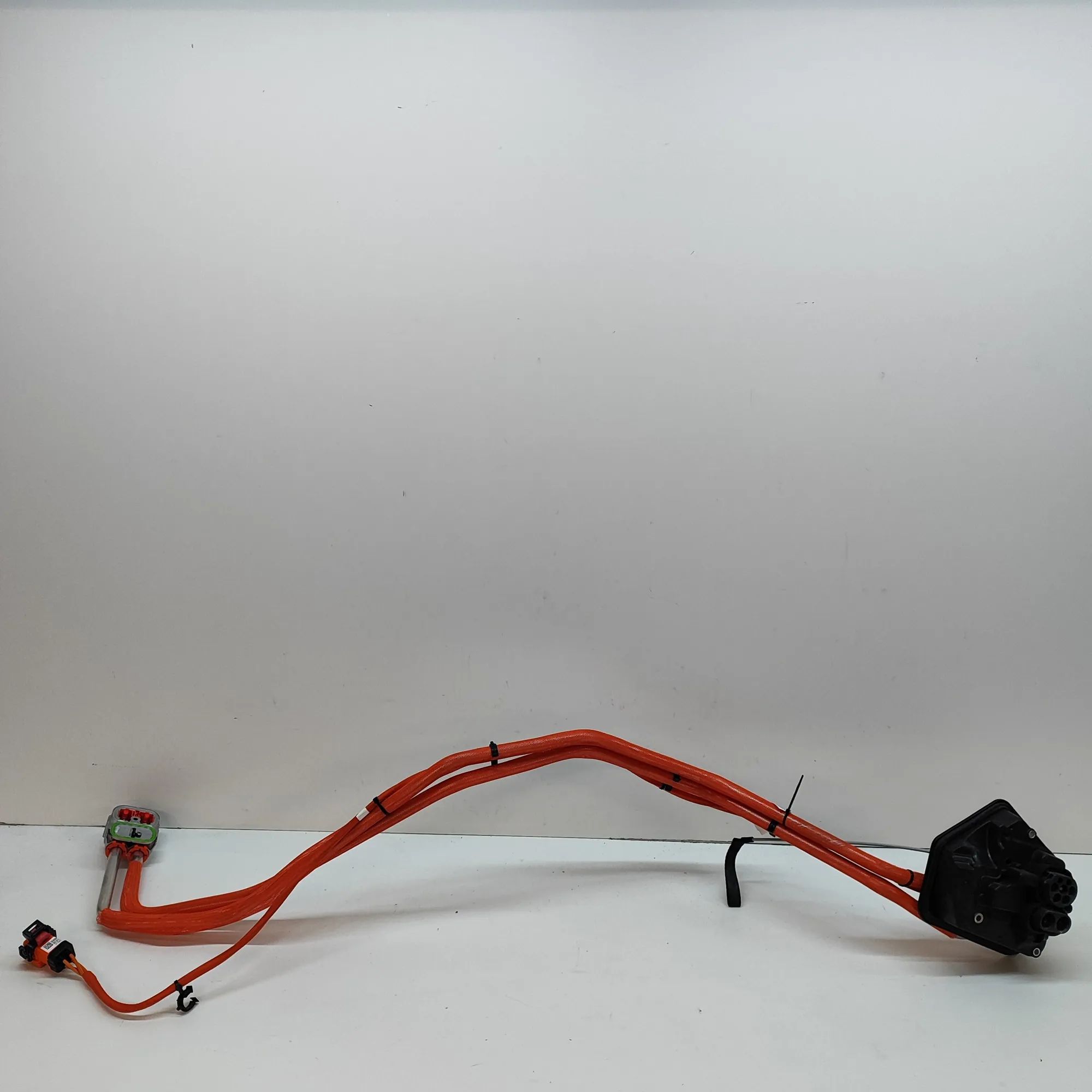 Tesla Model Y Battery Charging Cable 1509395-10-C, 1490374-20-D, 1501773-60-B Batter...