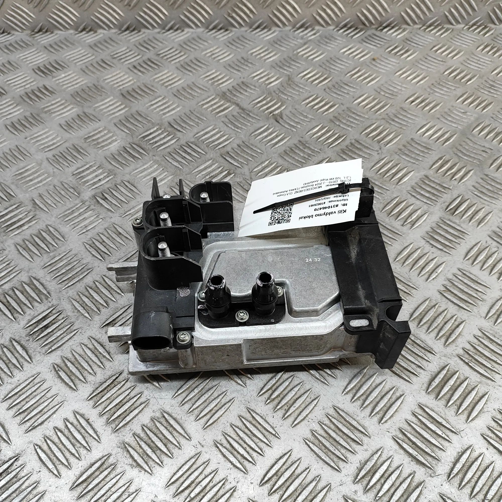 Mercedes-Benz CLA (C118) инвертор A0009012822, A0019023511, A0009002954 Inverter ...