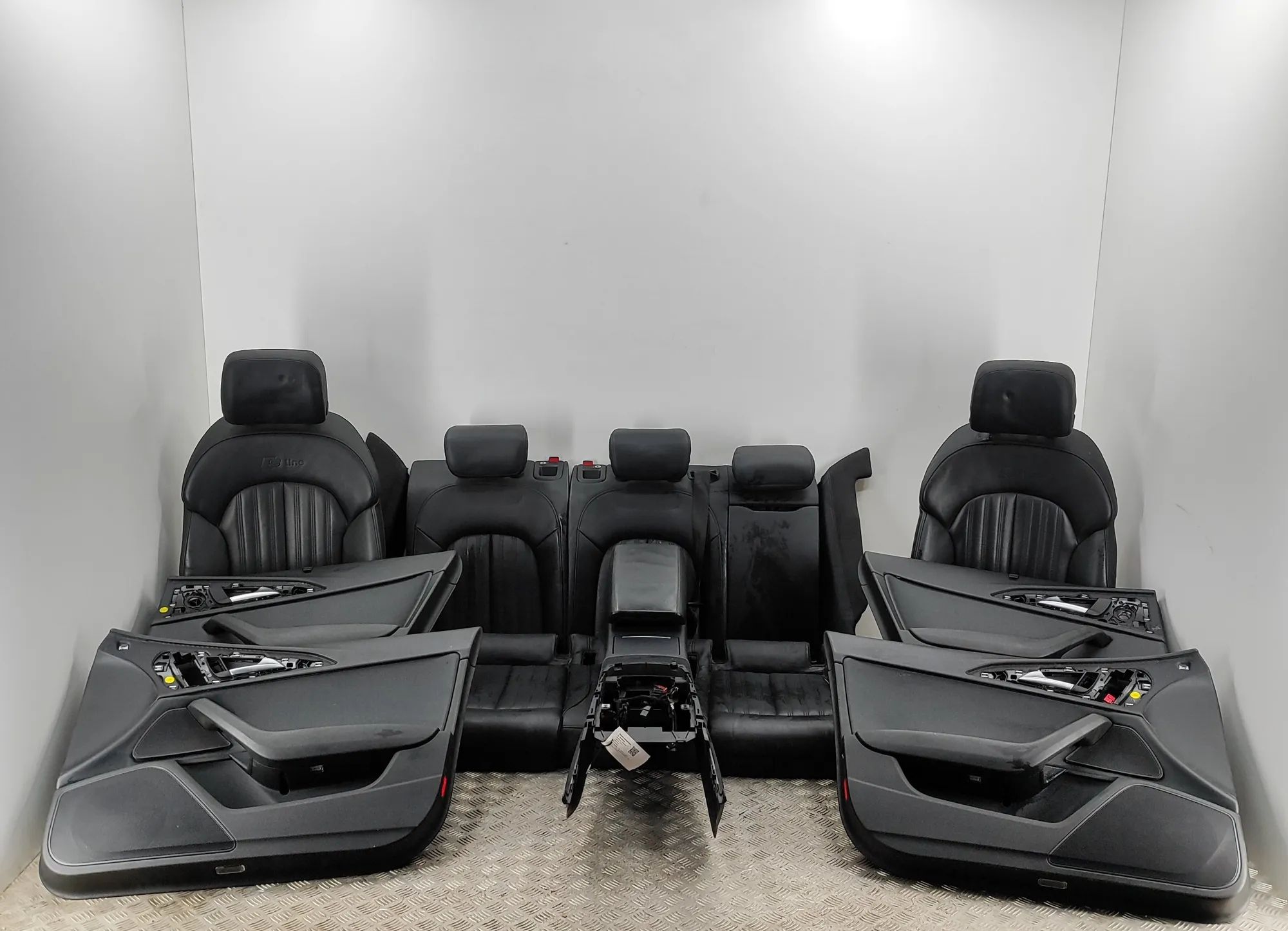 Audi A6 (C6) Interior Seats W/ Door Cards Kit 4G1867105, 4G1867106, 4G0867305, 4G0867306, 4G0...