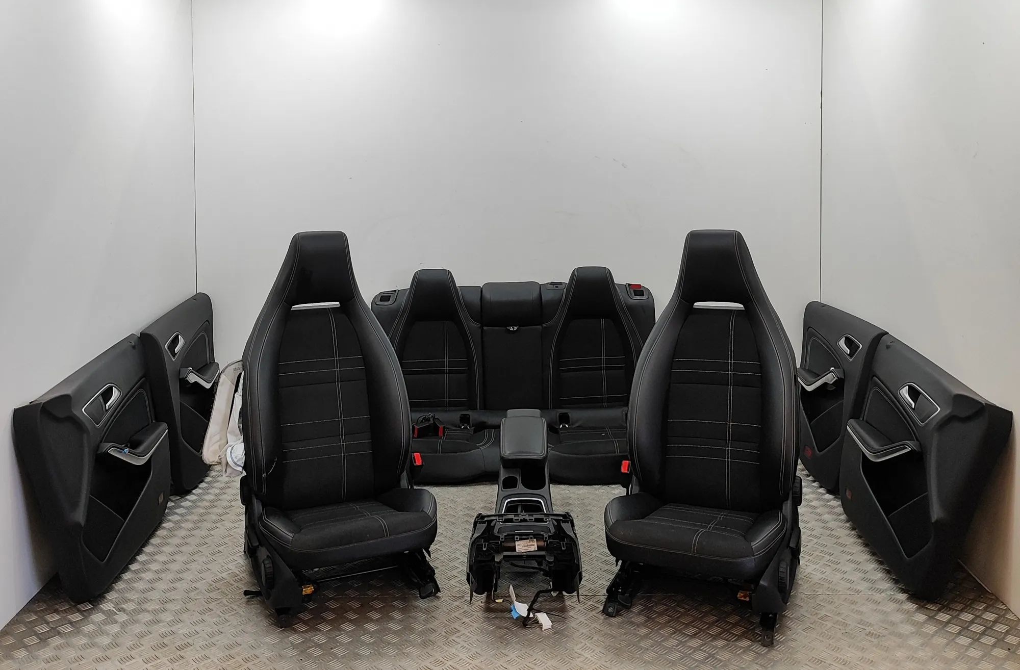 Mercedes-Benz CLA (C117) Interior Seats With Door Cards Kit A1769108301, A1769108401, A1177301500, A1766802...