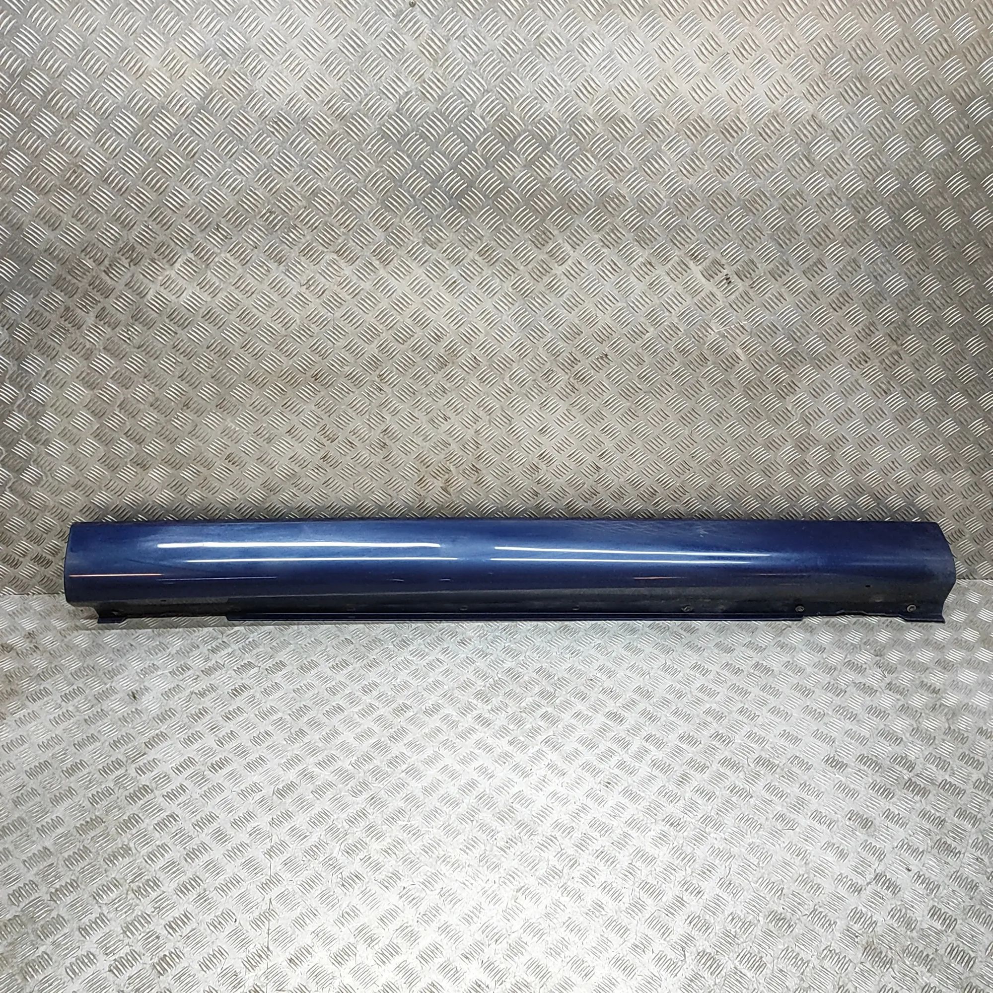 Jaguar XK Right Side Plastic Sideskirt Cover 4W83-20210-ACW Right Side Plastic Sideskirt Cov...
