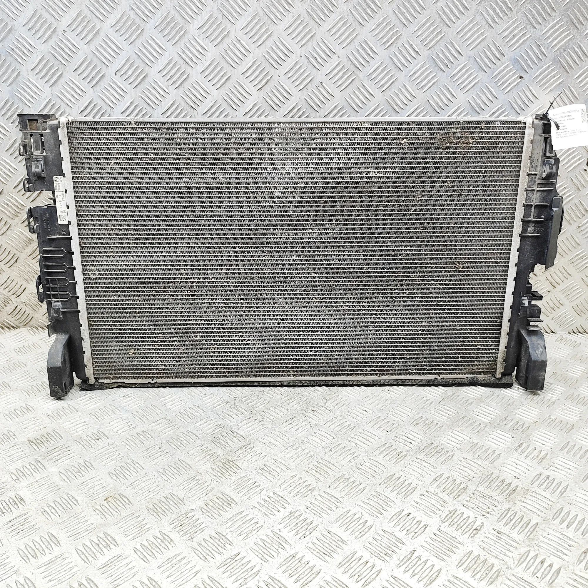 BMW 5 (G30 / G31) Cooling Radiator 8472247 Cooling Radiator BMW 5 SERIES (G30) (20...