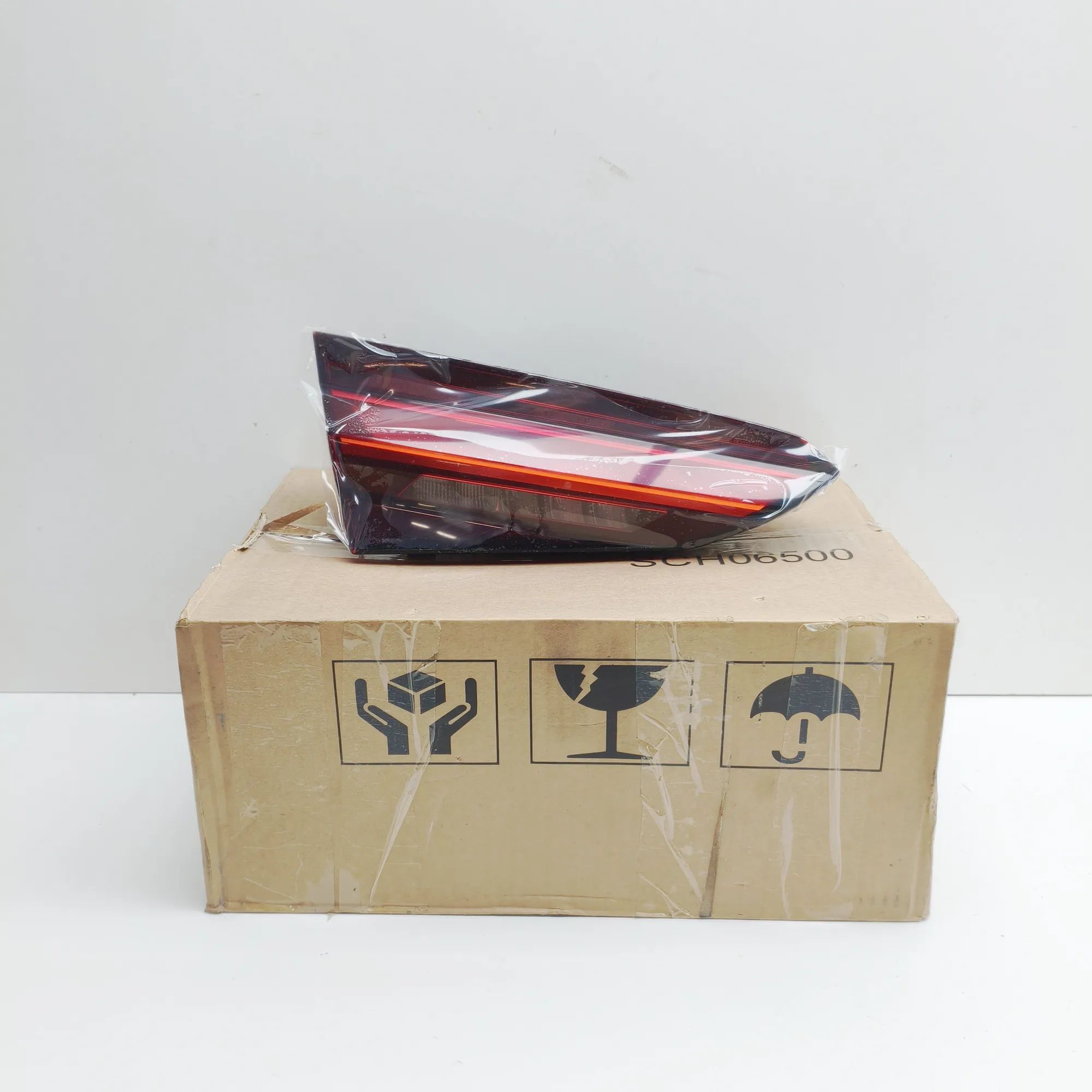Audi A5 (B9) Left Side Tailgate Tail Light 8W6945093AA Left Side Tailgate Tail Light AUDI ...