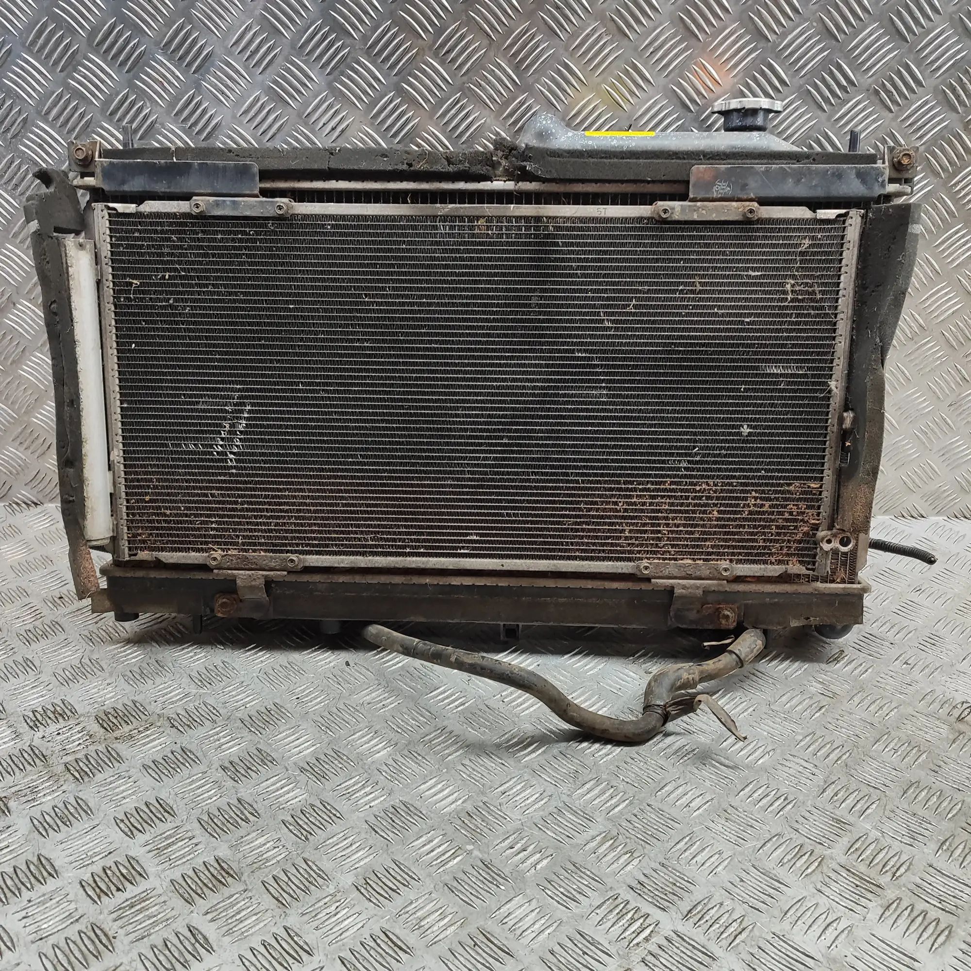 Subaru Outback Cooling Radiator Pack 73313-FJ001, 45121-FJ000, 45122-FG003, 45119-AL...