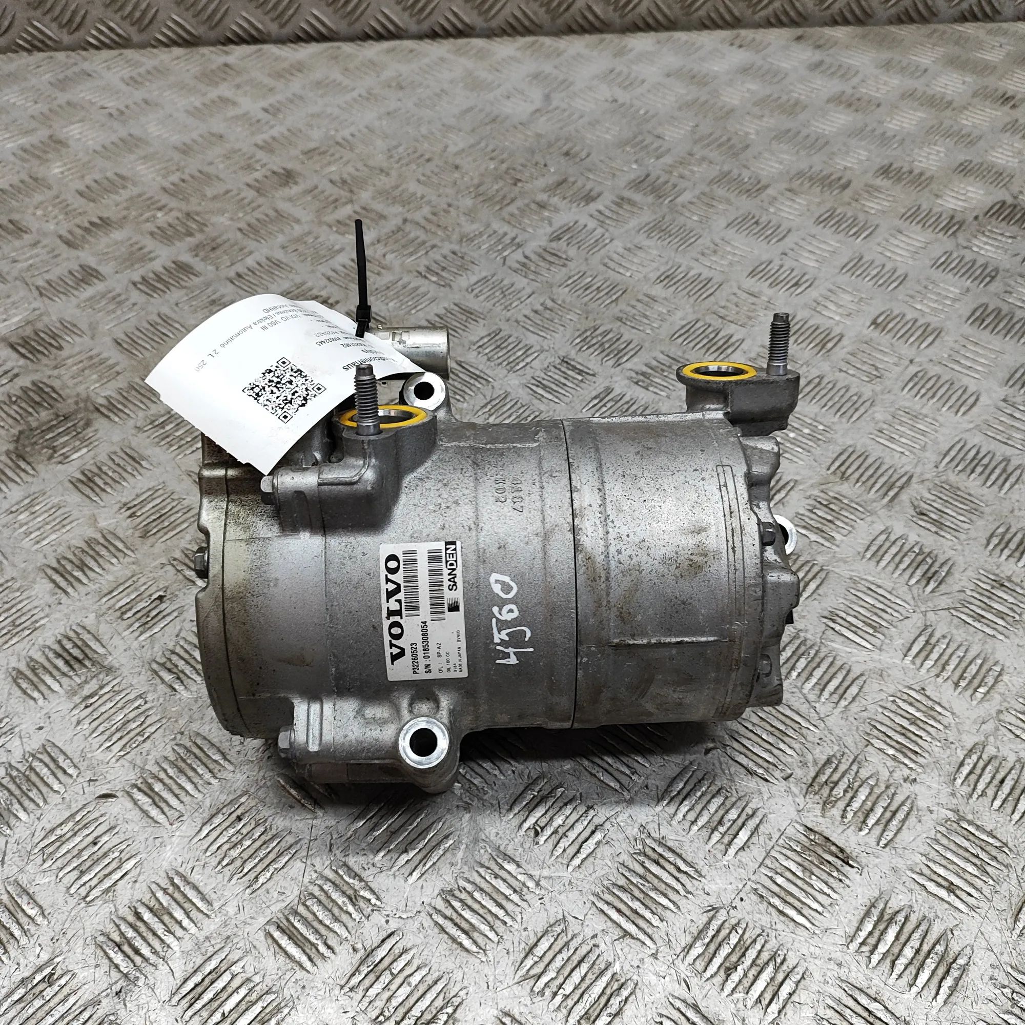 Volvo S60 Air Condition A/C Pump 32260523 Air Condition A/C Pump VOLVO V60 (II) ...